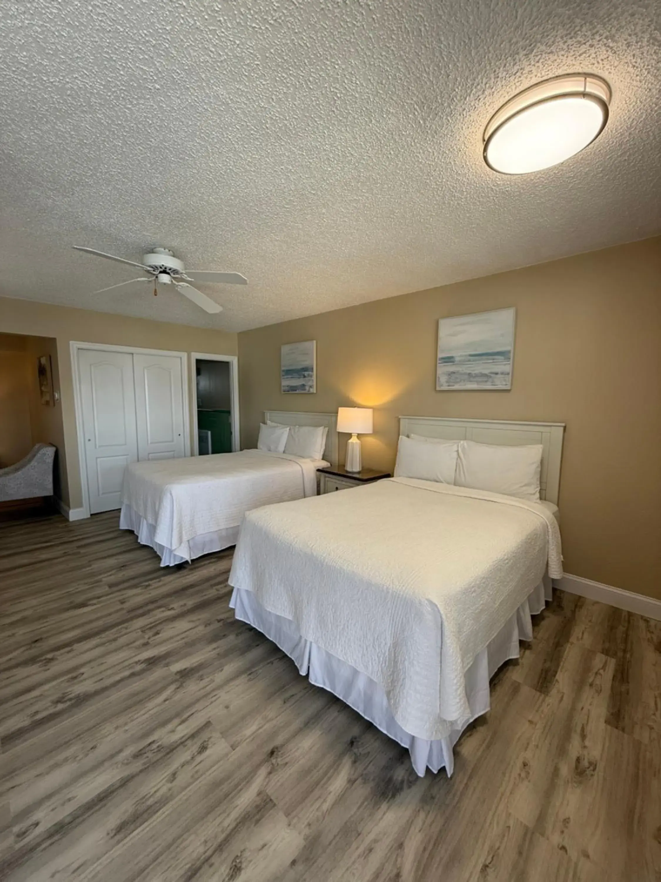Standard Double Suite in Point Pleasant Manor Standard Double Suite in Point Pleasant Manor