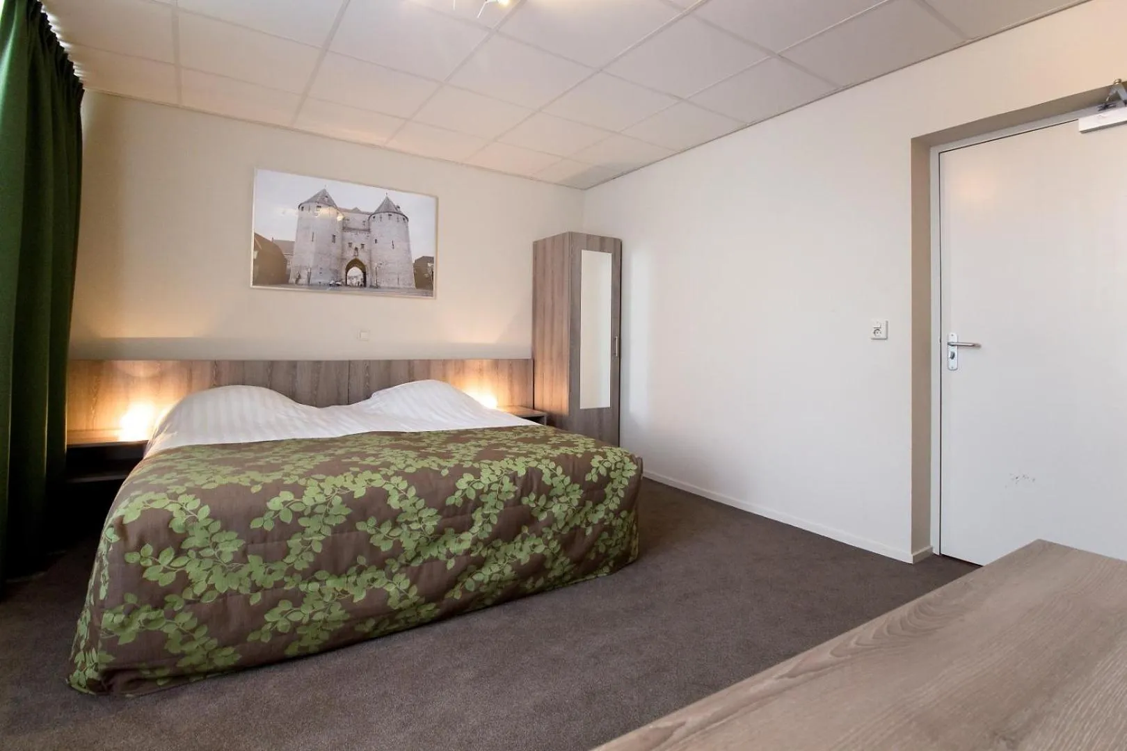 Photo of the whole room, Bed in Hotel Old Dutch Bergen op Zoom