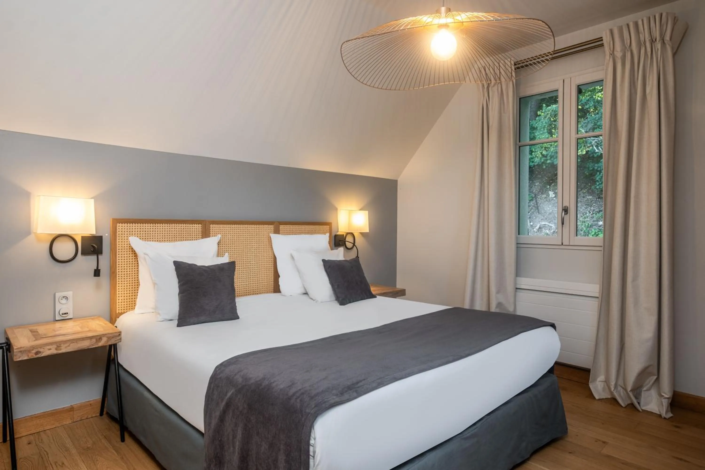 Bedroom, Bed in Domaine de la Commanderie de Ballan