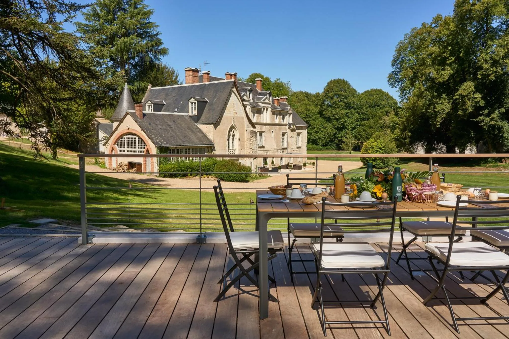 Patio in Domaine de la Commanderie de Ballan