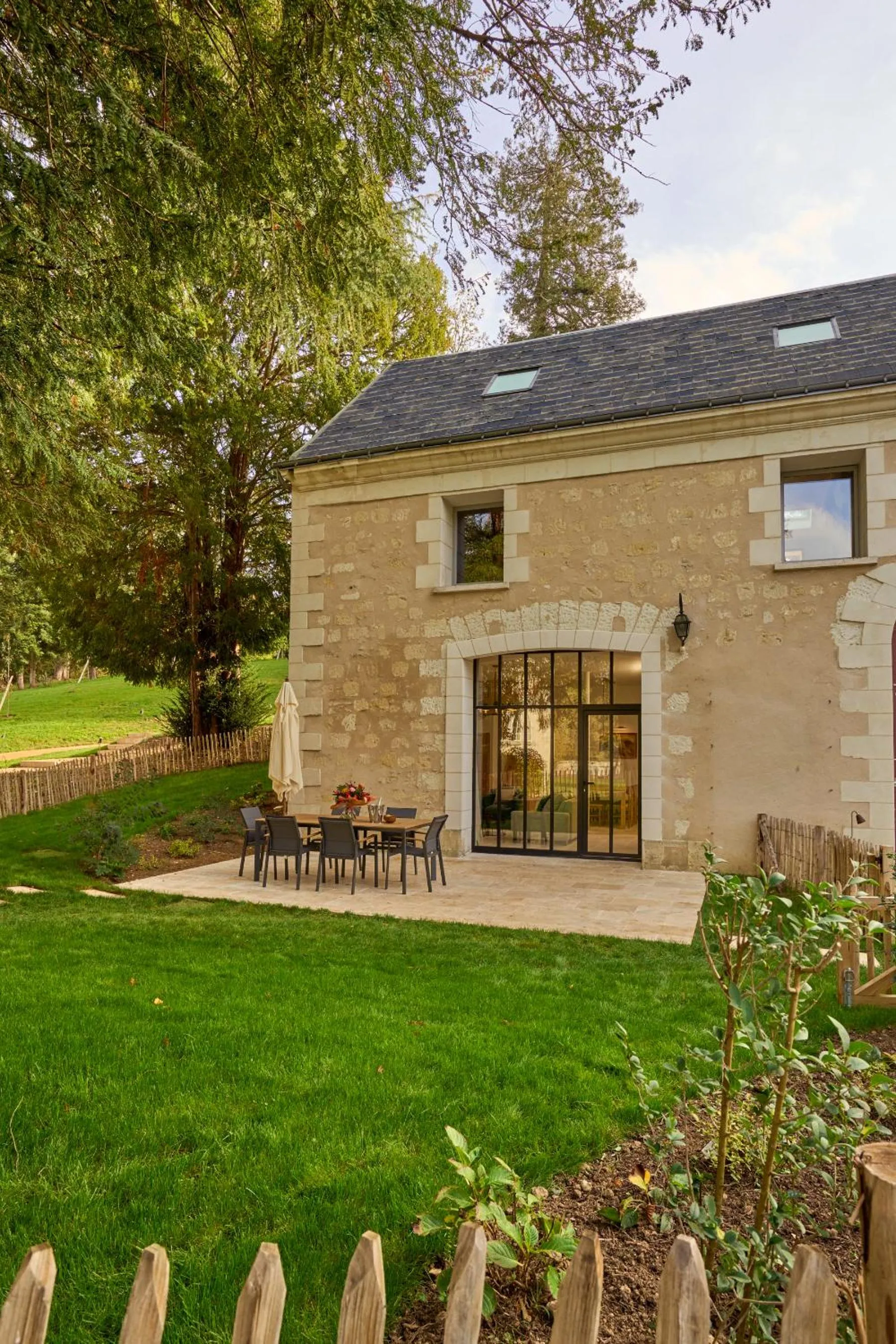 Facade/entrance in Domaine de la Commanderie de Ballan