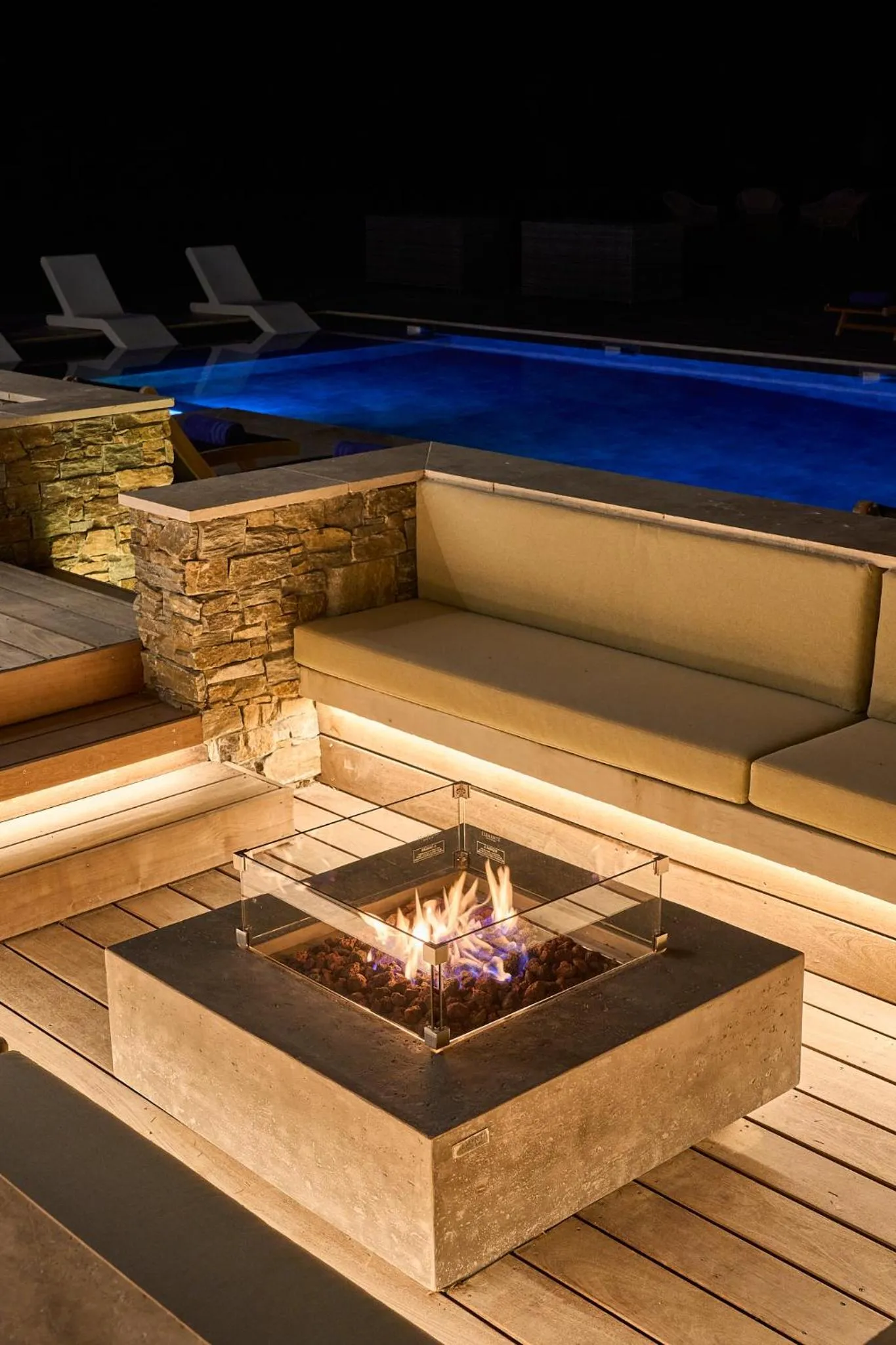 Patio in Domaine de la Commanderie de Ballan