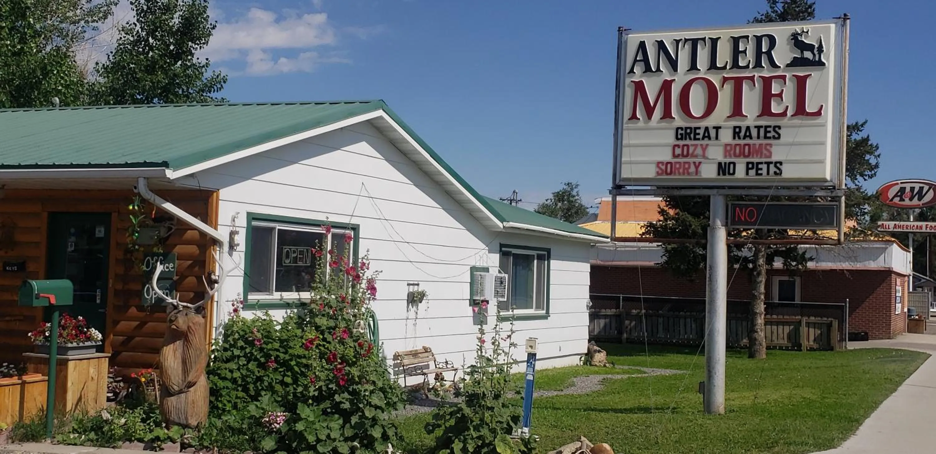 Antler Motel