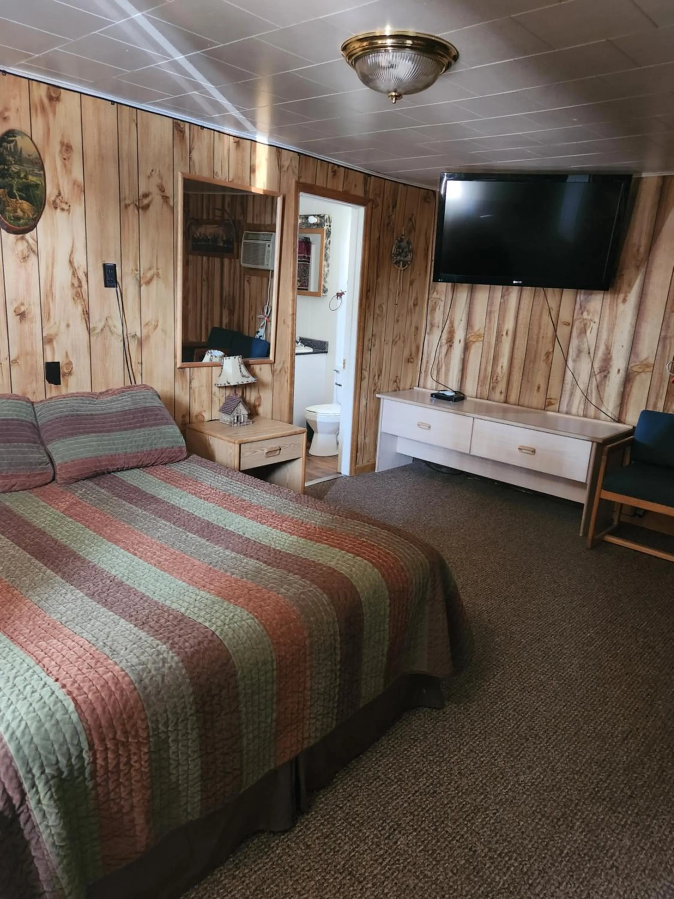 Bed in Antler Motel