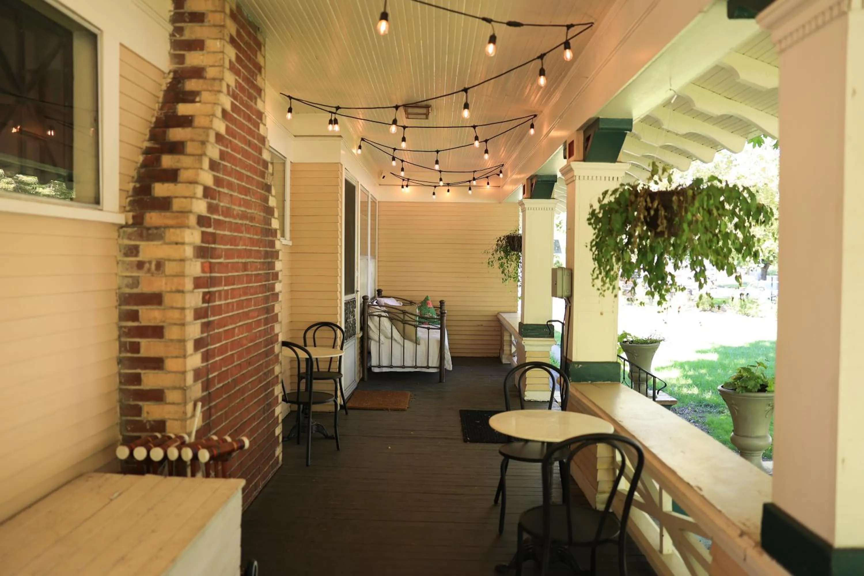 Property building in Marianna Stoltz House