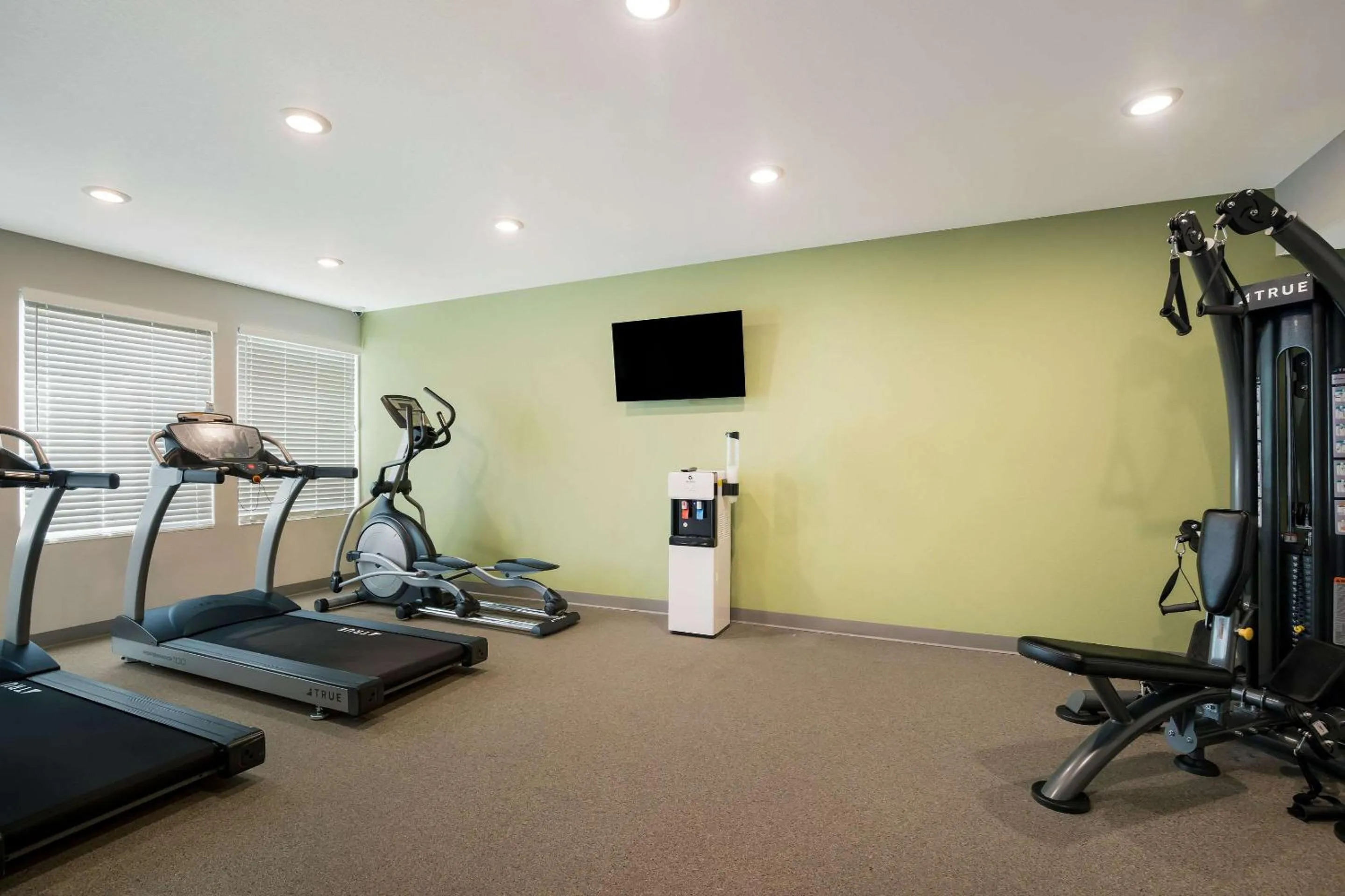Fitness centre/facilities in WoodSpring Suites Moreno Valley
