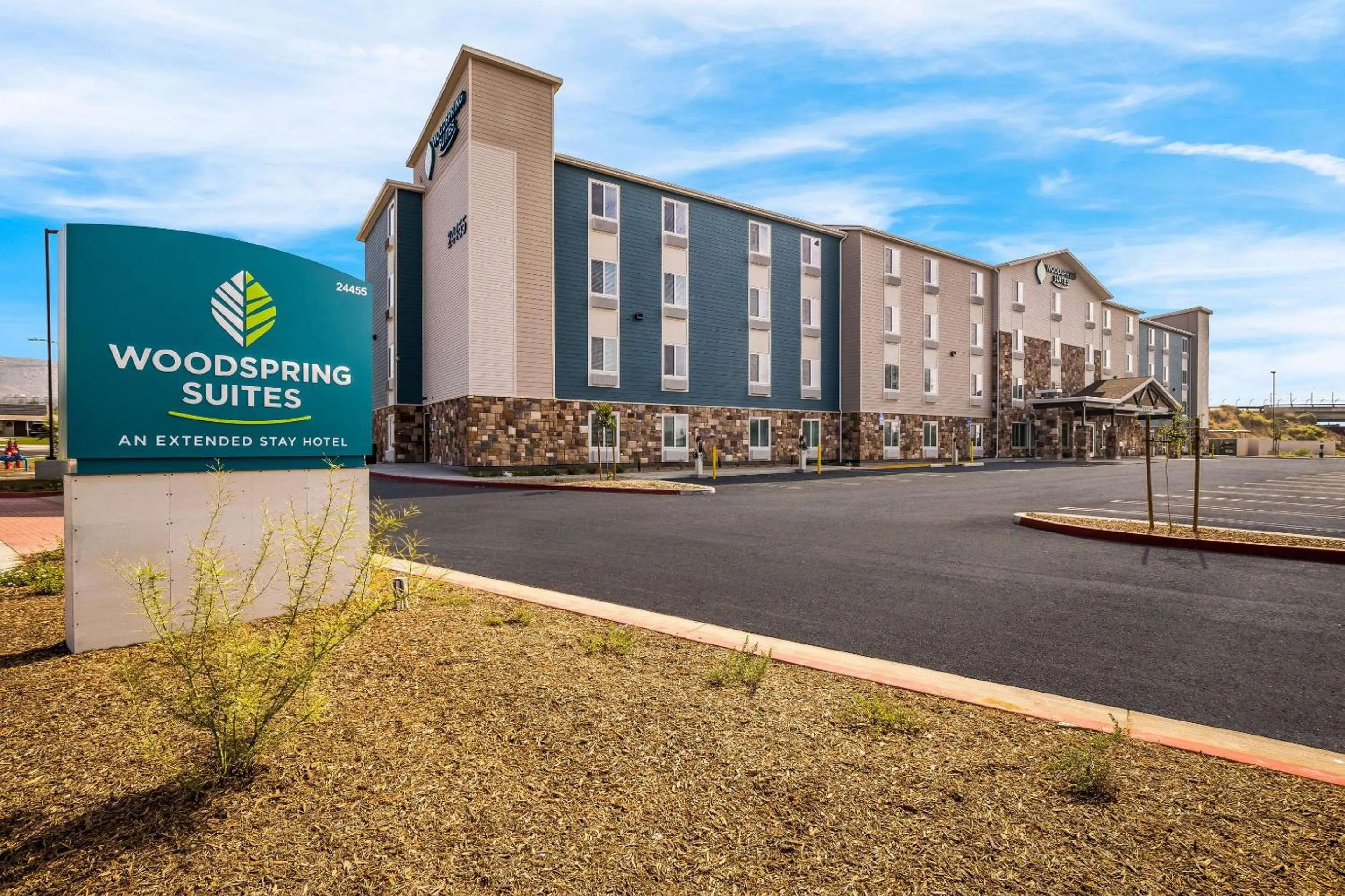 Property building in WoodSpring Suites Moreno Valley