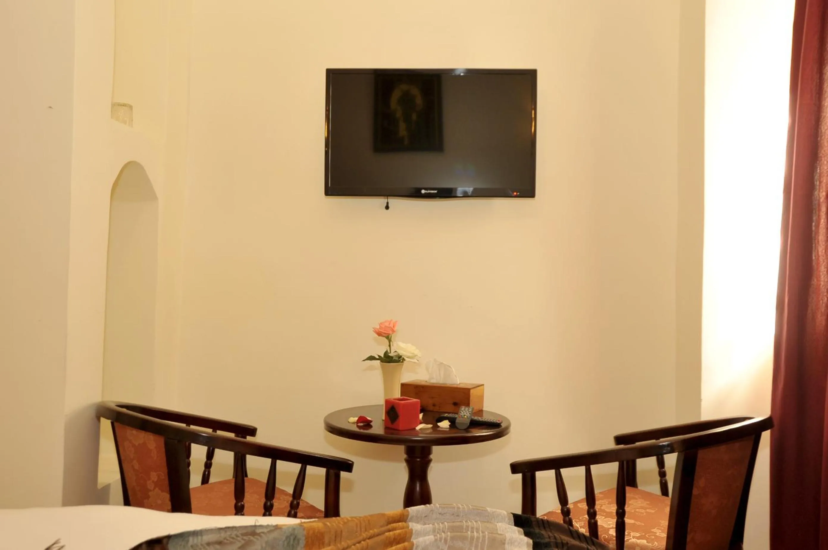 TV and multimedia, Bed in Hotel Riad Ben Atar