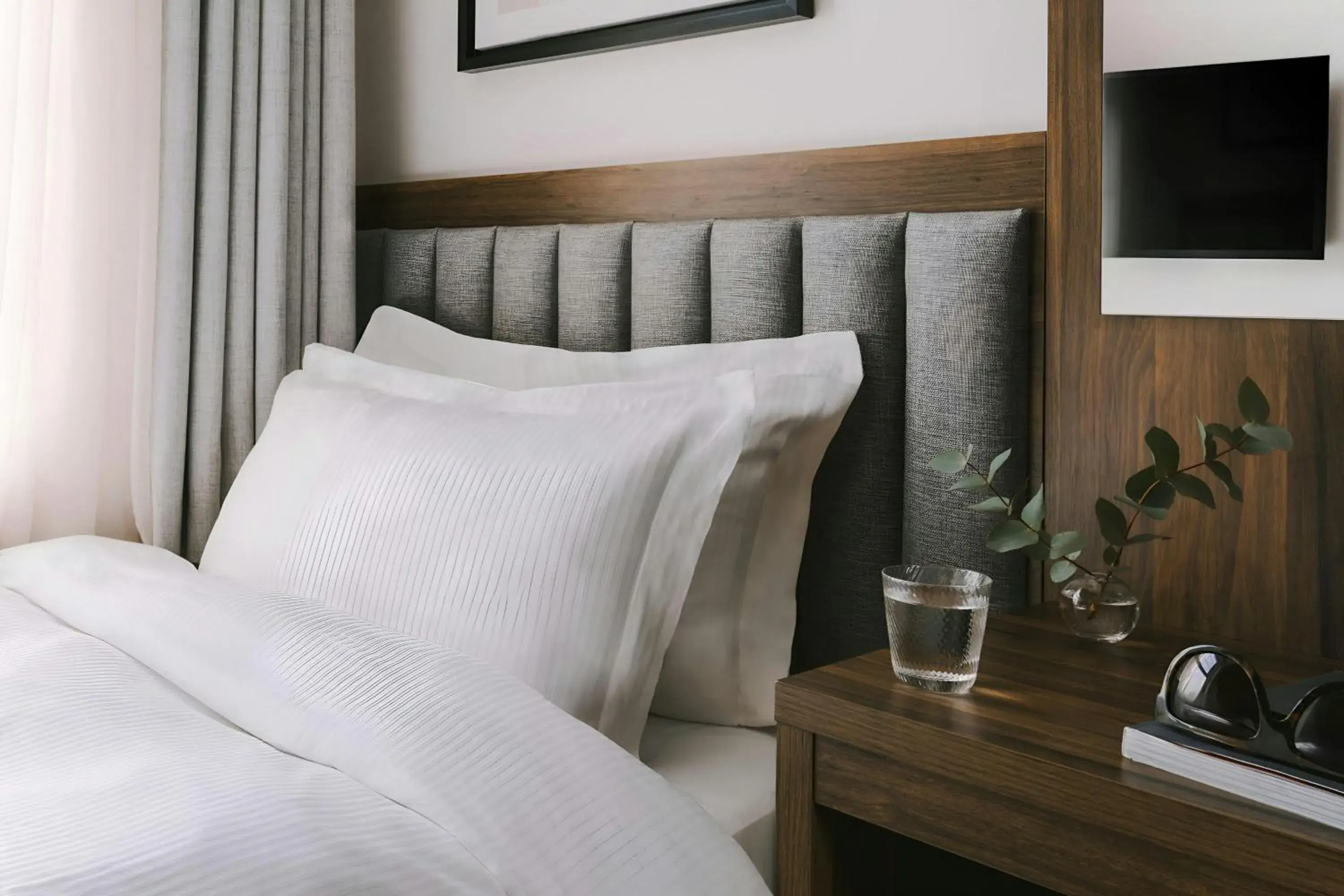 Single Room in The Voyage Hotel Paddington Single Room in The Voyage Hotel Paddington