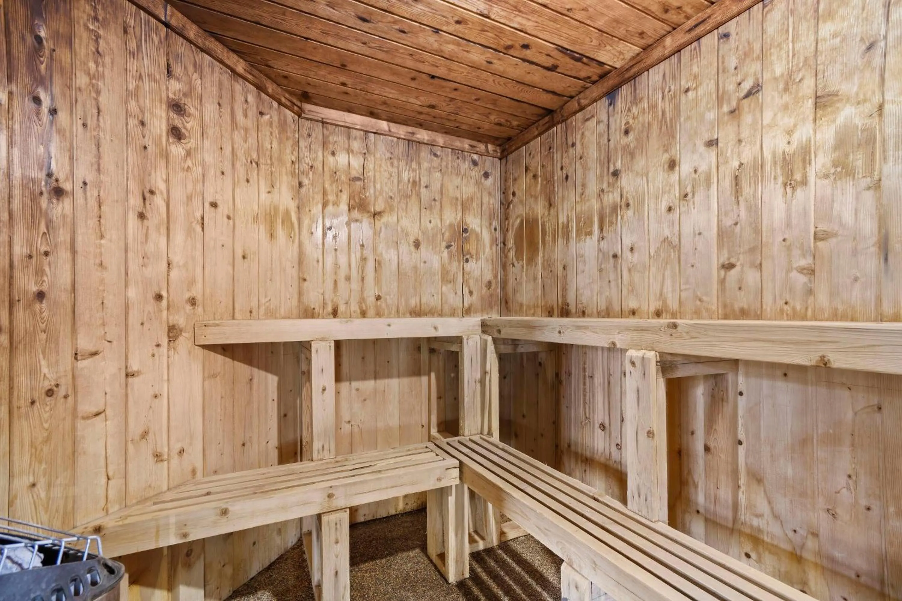 Spa and wellness centre/facilities in AmericInn by Wyndham Virginia