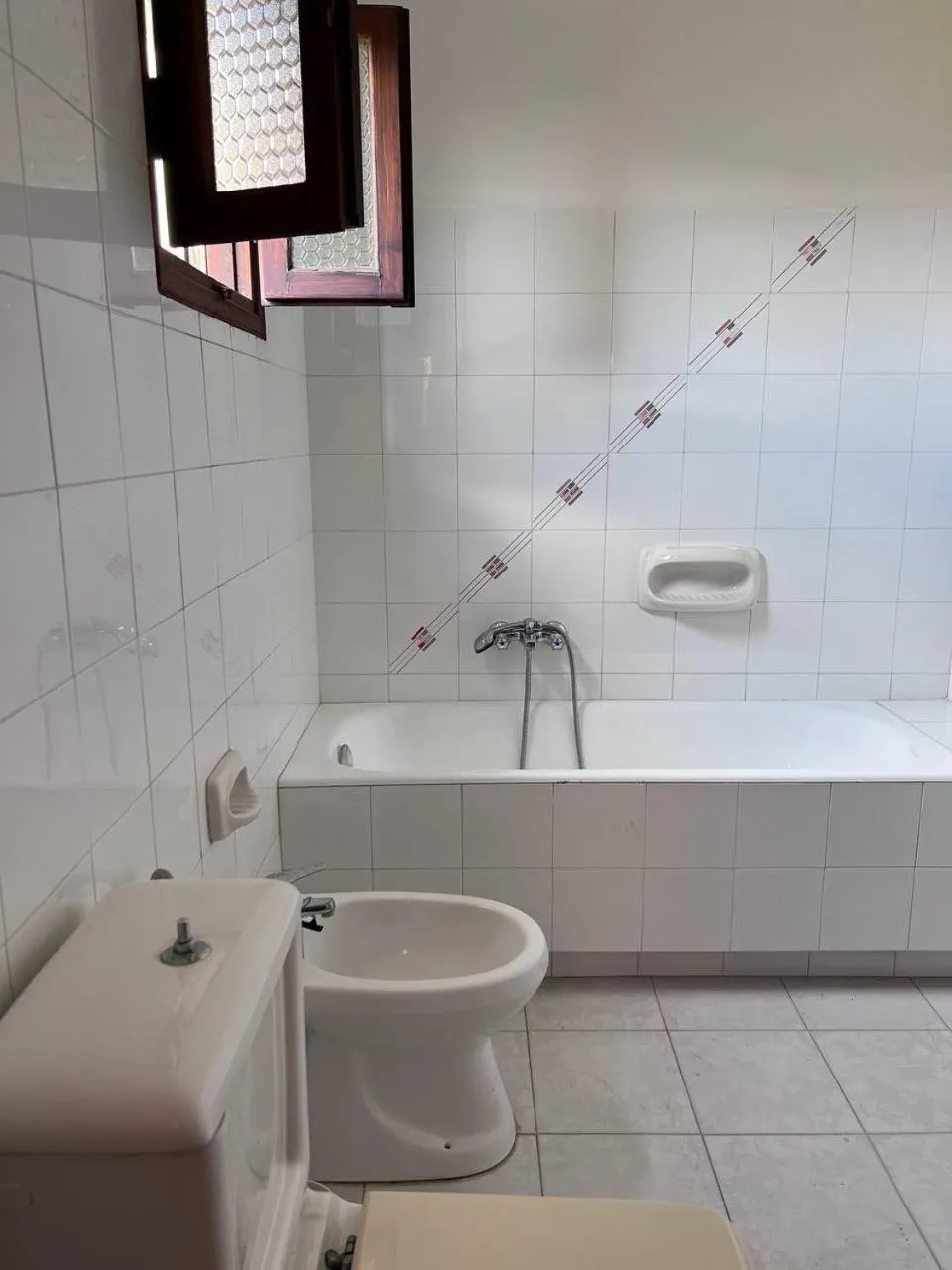 Shower in Gian Petro Apartments