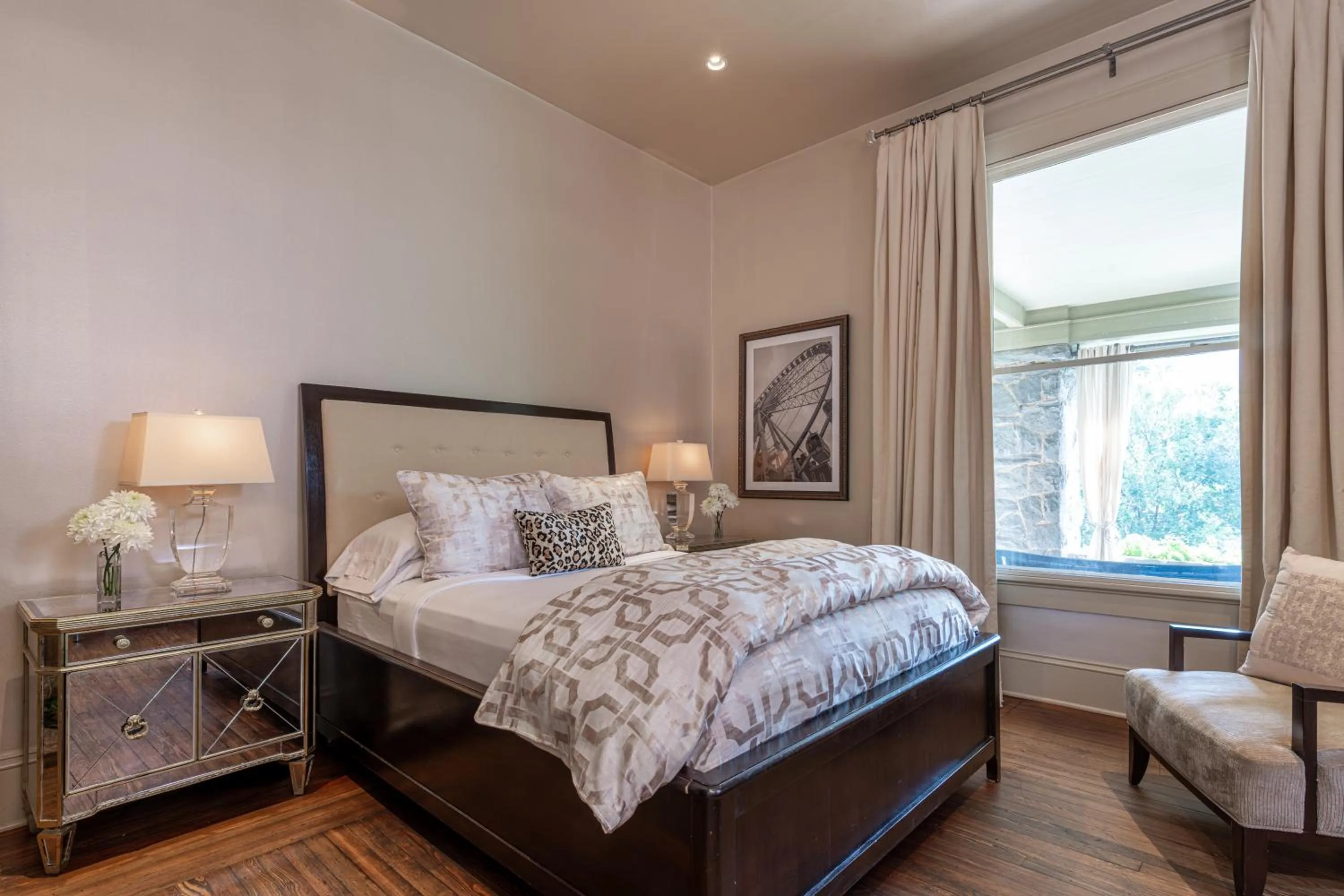 Bed in Stonehurst Place Bed & Breakfast