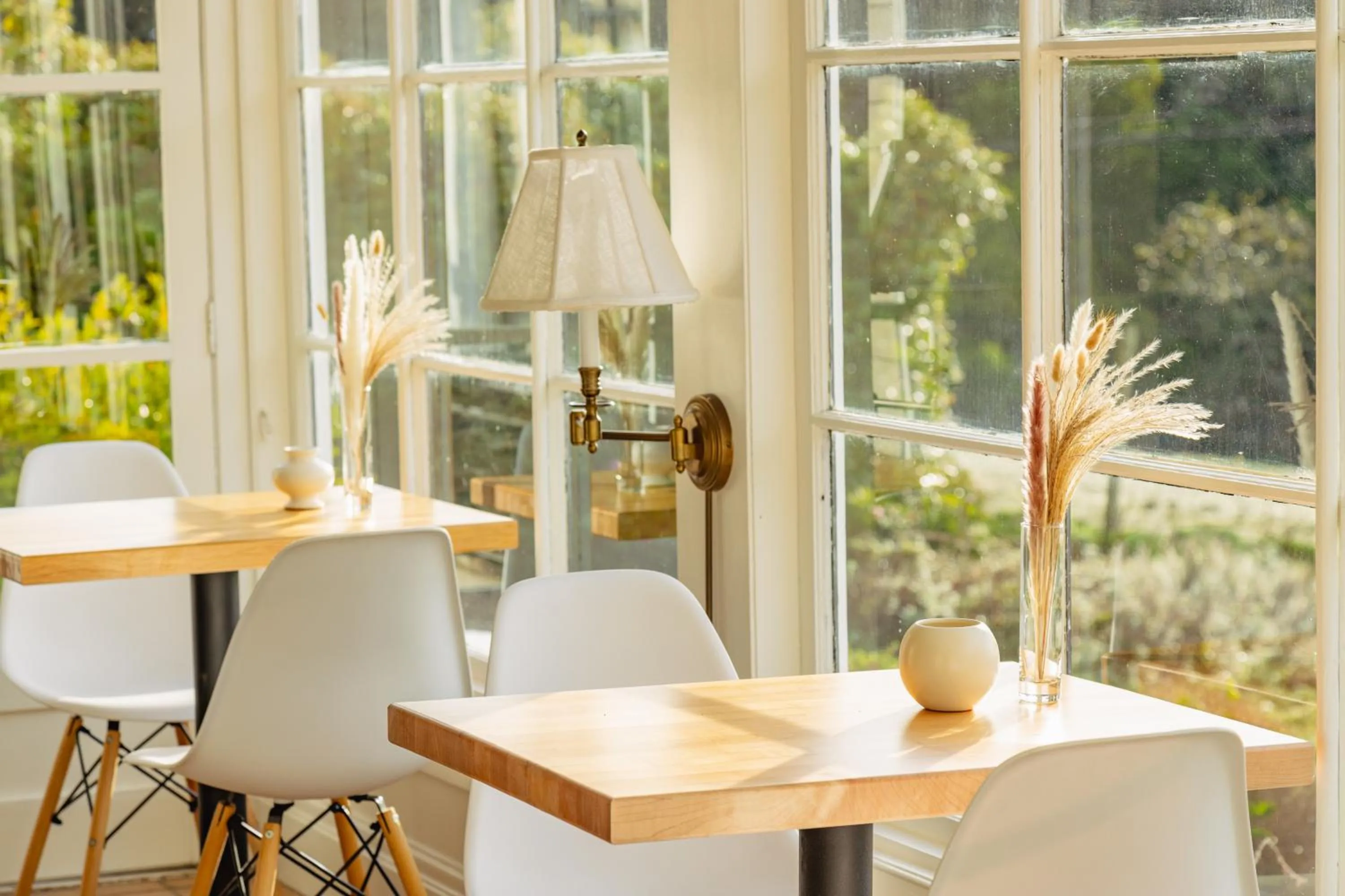 Dining area in SCP Mendocino Inn and Farm