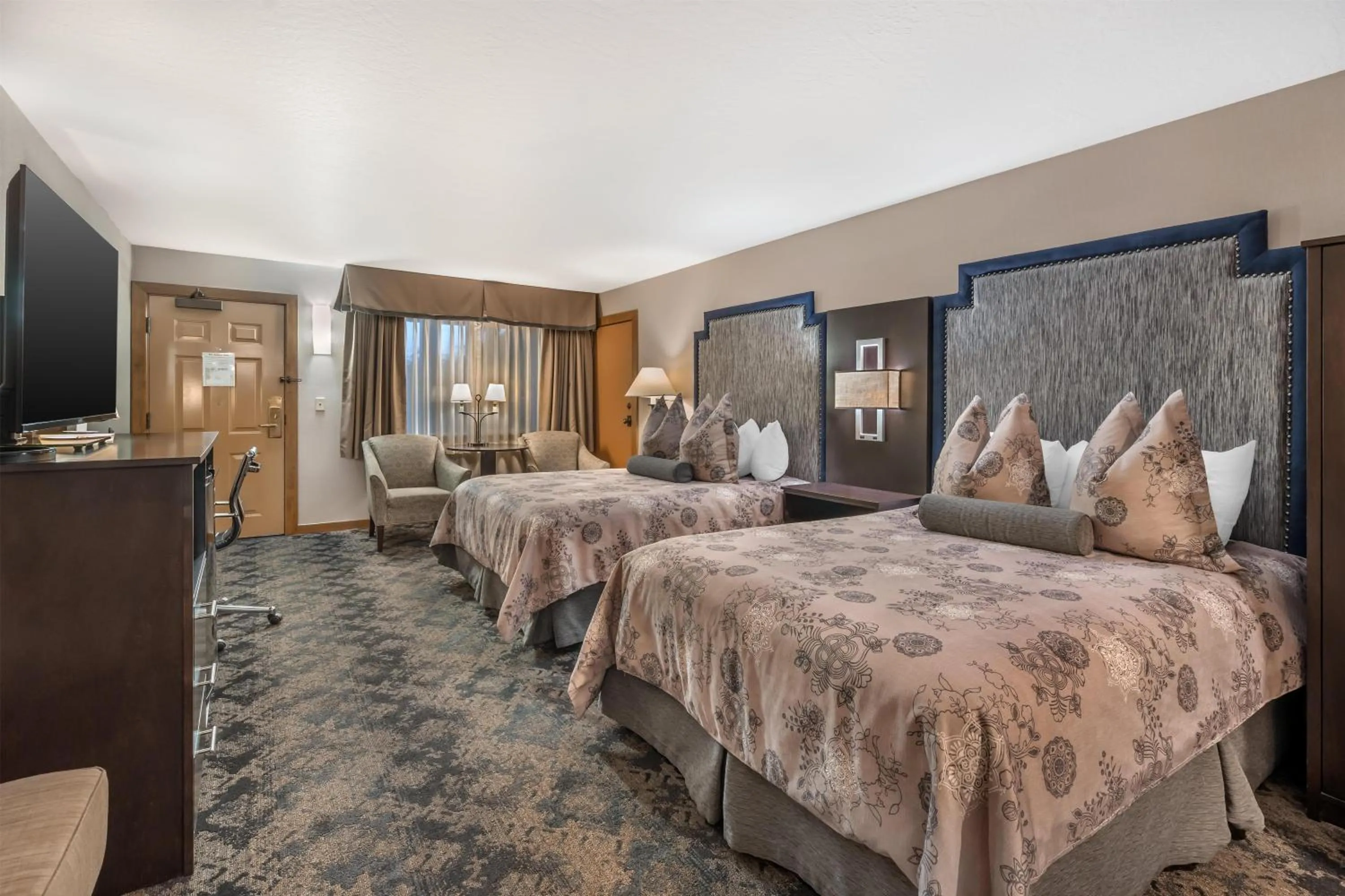 Bedroom, Bed in Best Western Windsor Inn