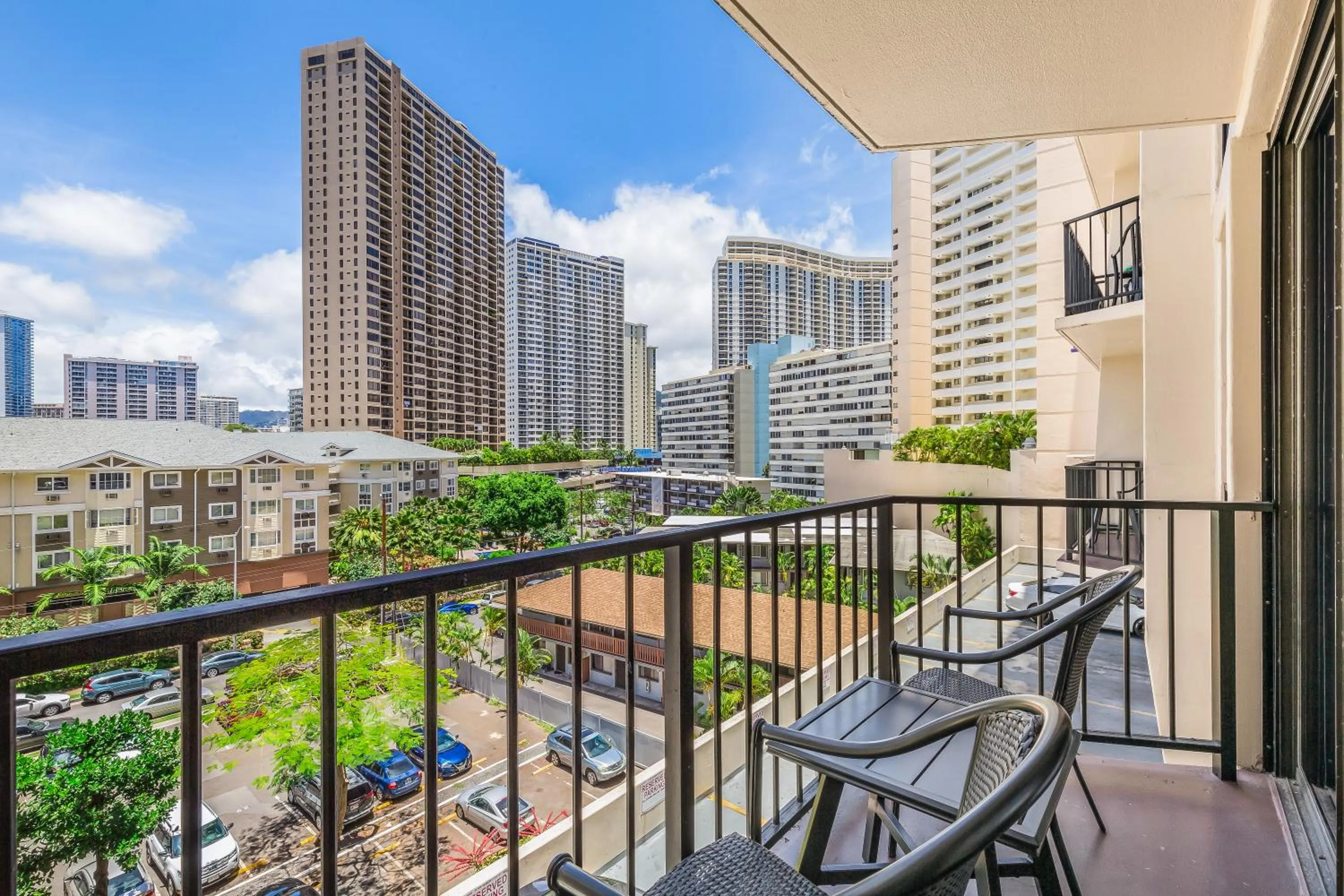 Property building in Castle at Palms at Waikīkī