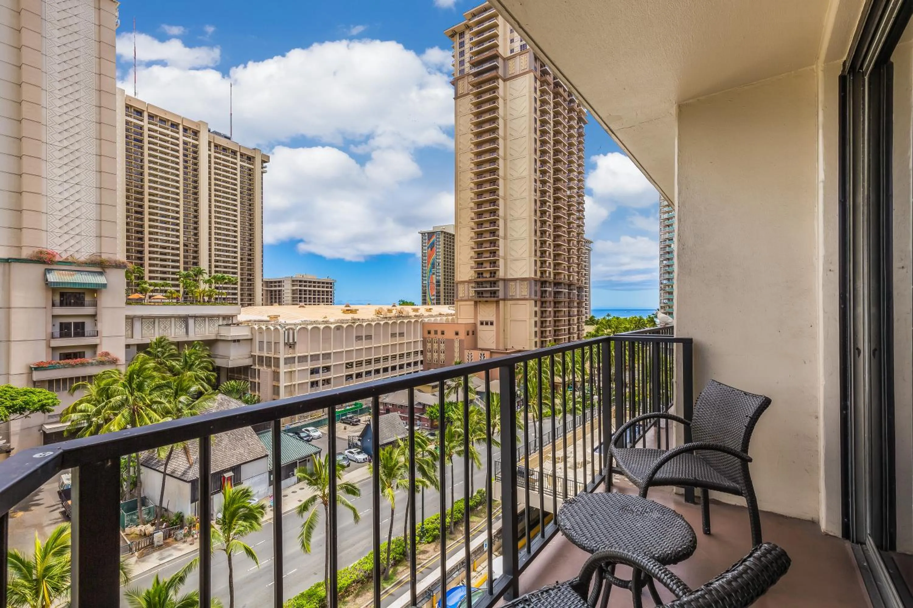 Property building in Castle at Palms at Waikīkī