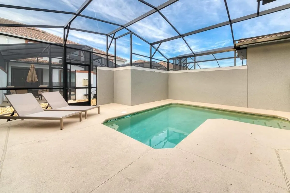 Magic villa with themed bedrooms and private pool