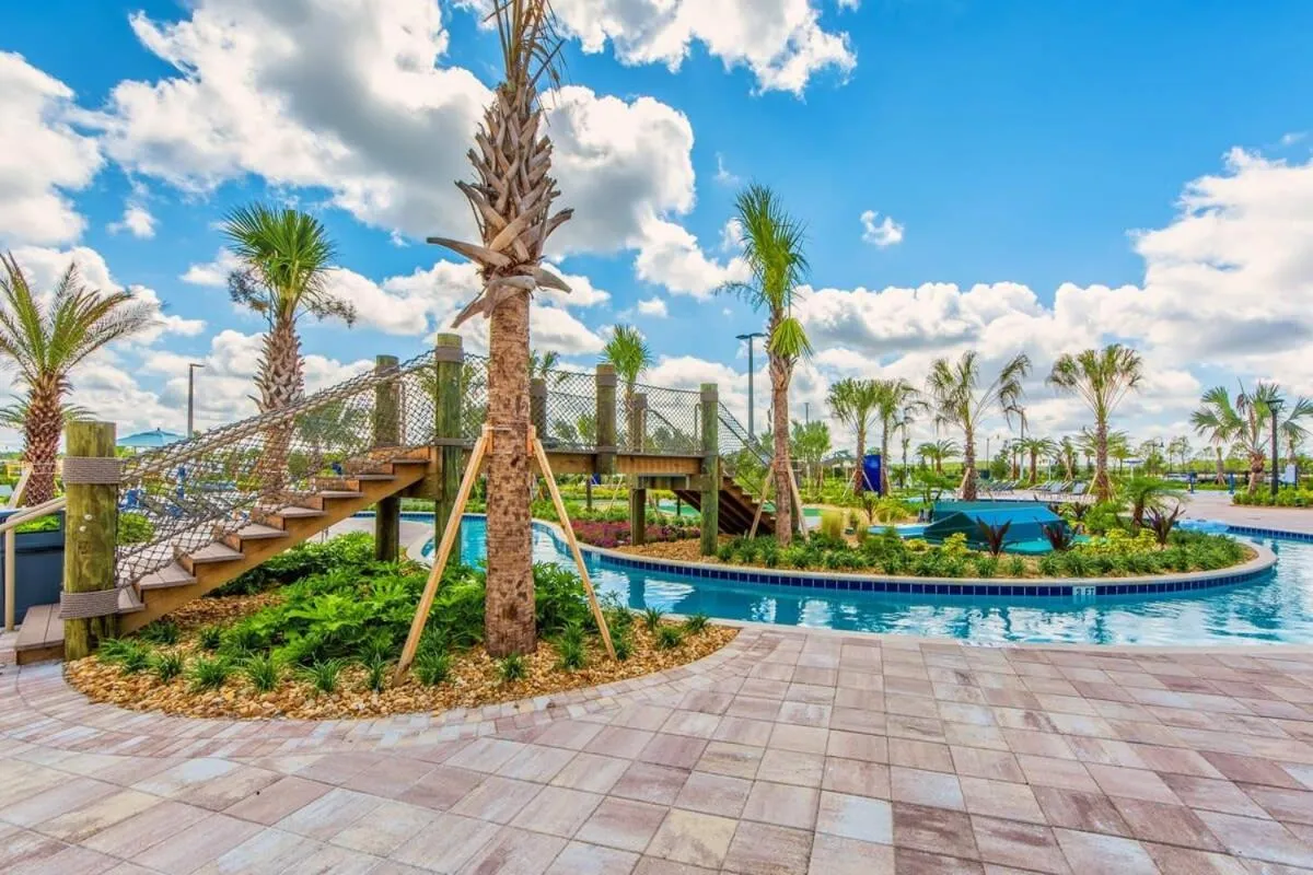 Magic villa with themed bedrooms and private pool