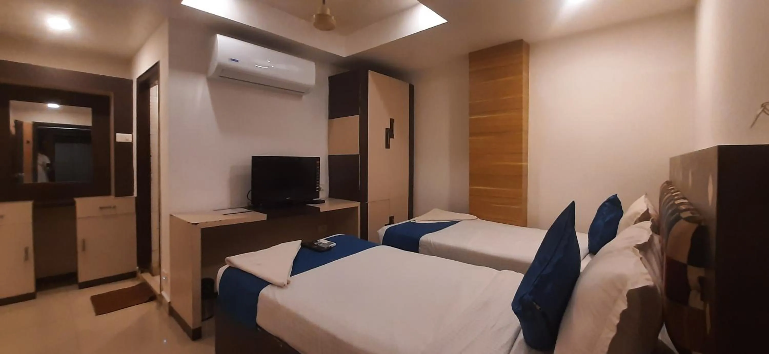 Bed in Hotel Kosala Vijayawada