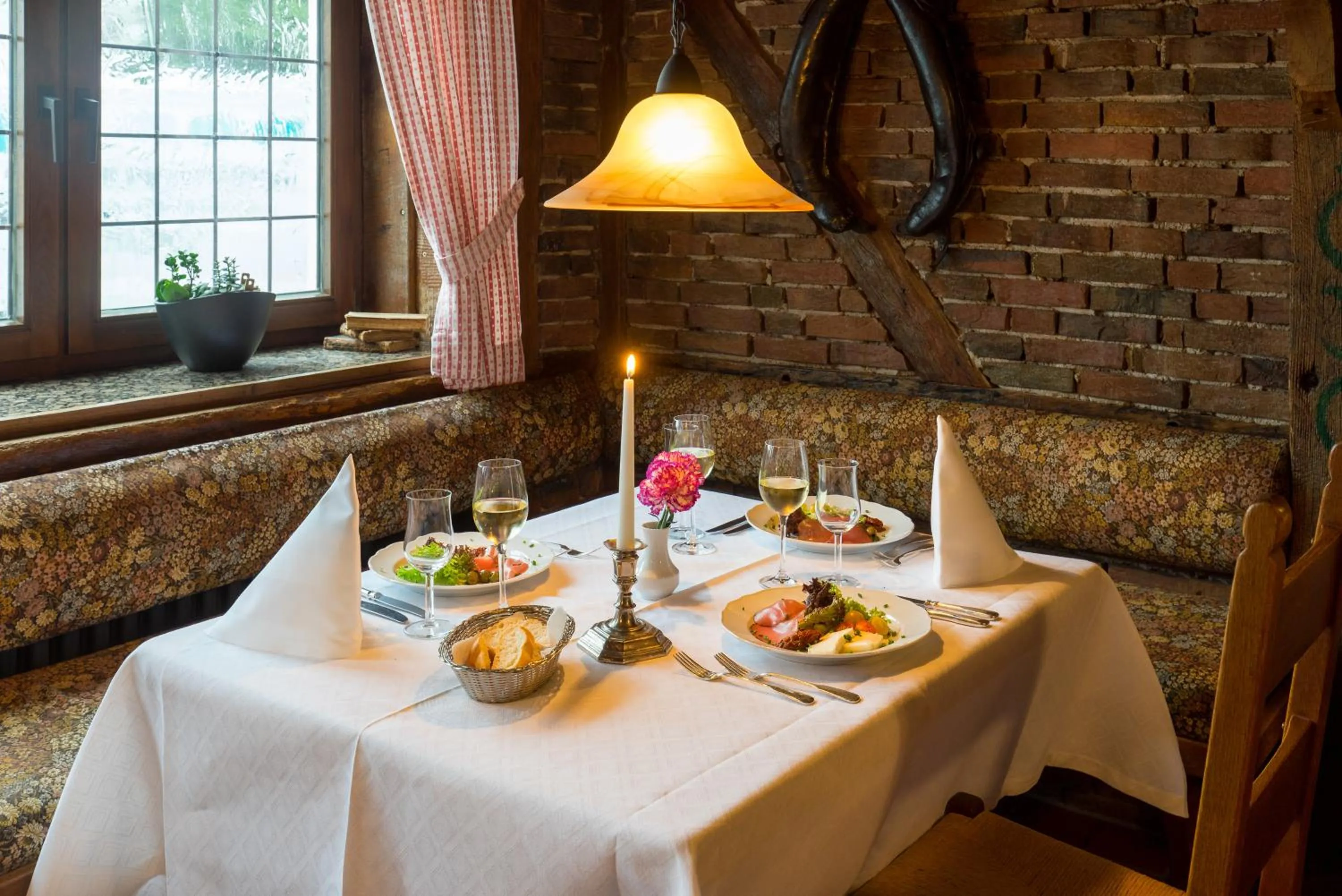 Restaurant/places to eat in Hotel & Restaurant Grotehof