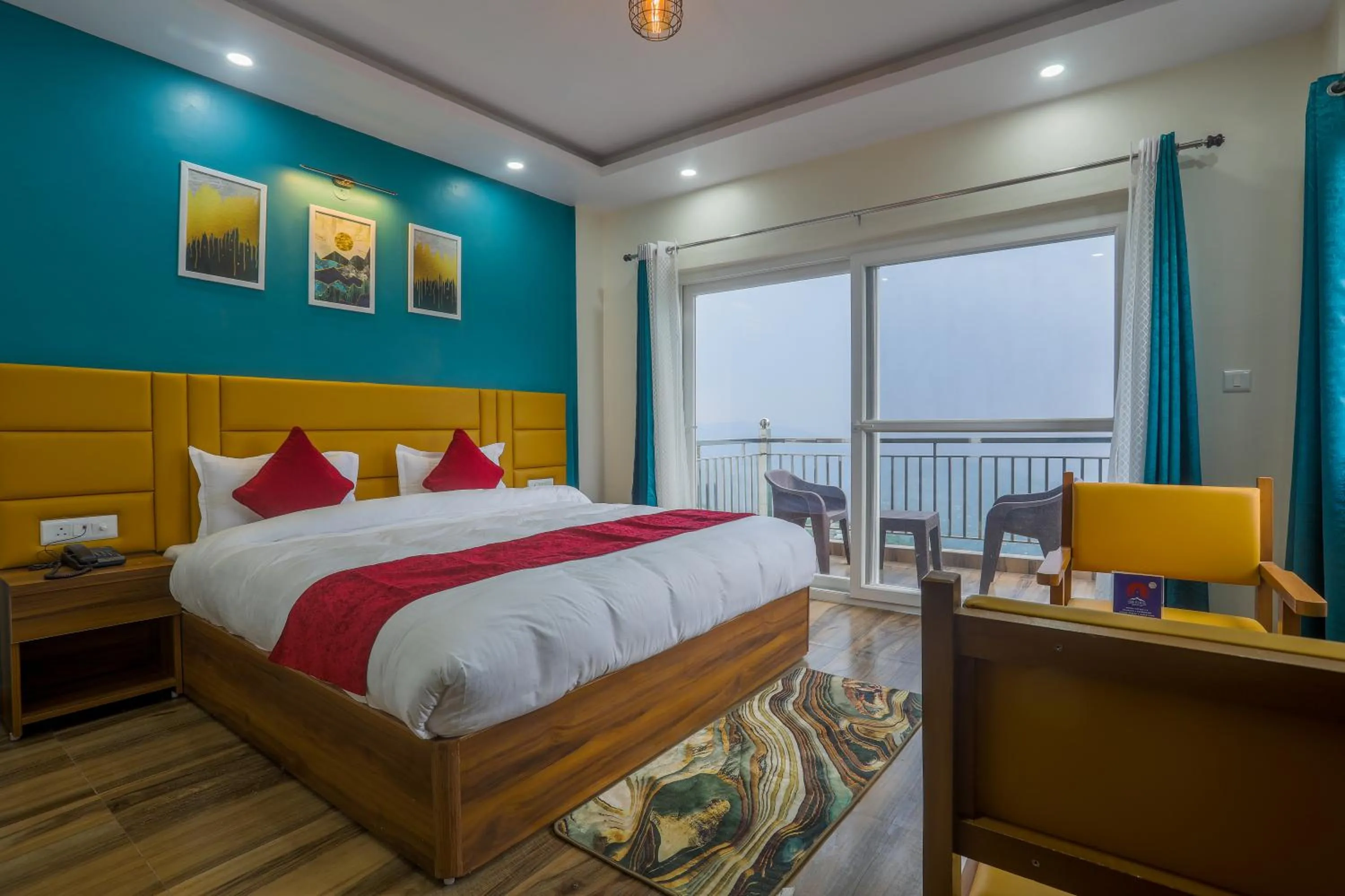 Photo of the whole room, Bed in Mukteshwar Treat Resort