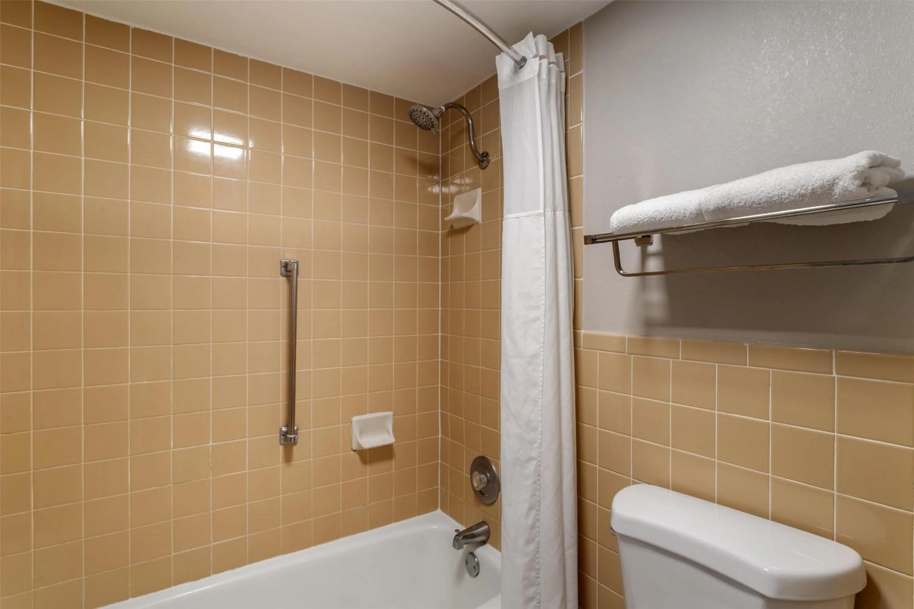 Bathroom in SureStay Studio by Best Western Victoria
