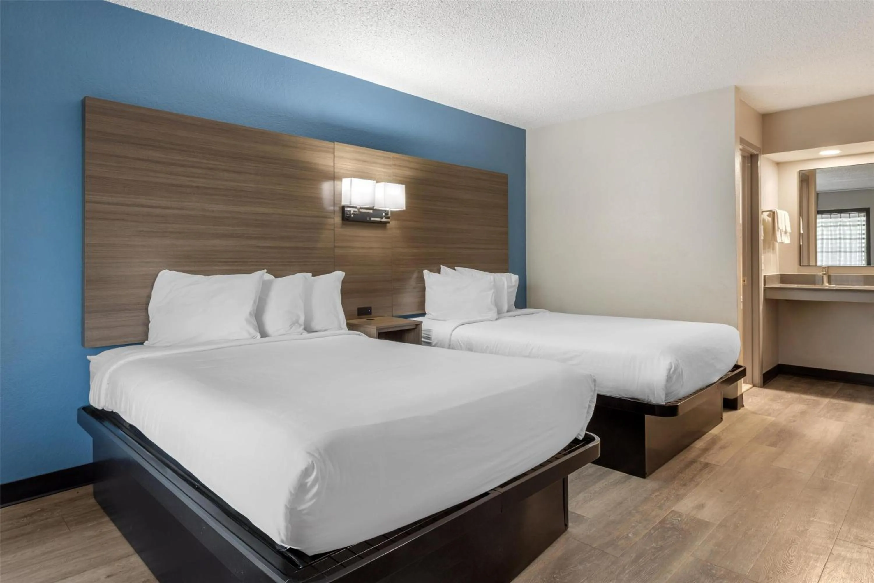Bedroom, Bed in SureStay Studio by Best Western Victoria