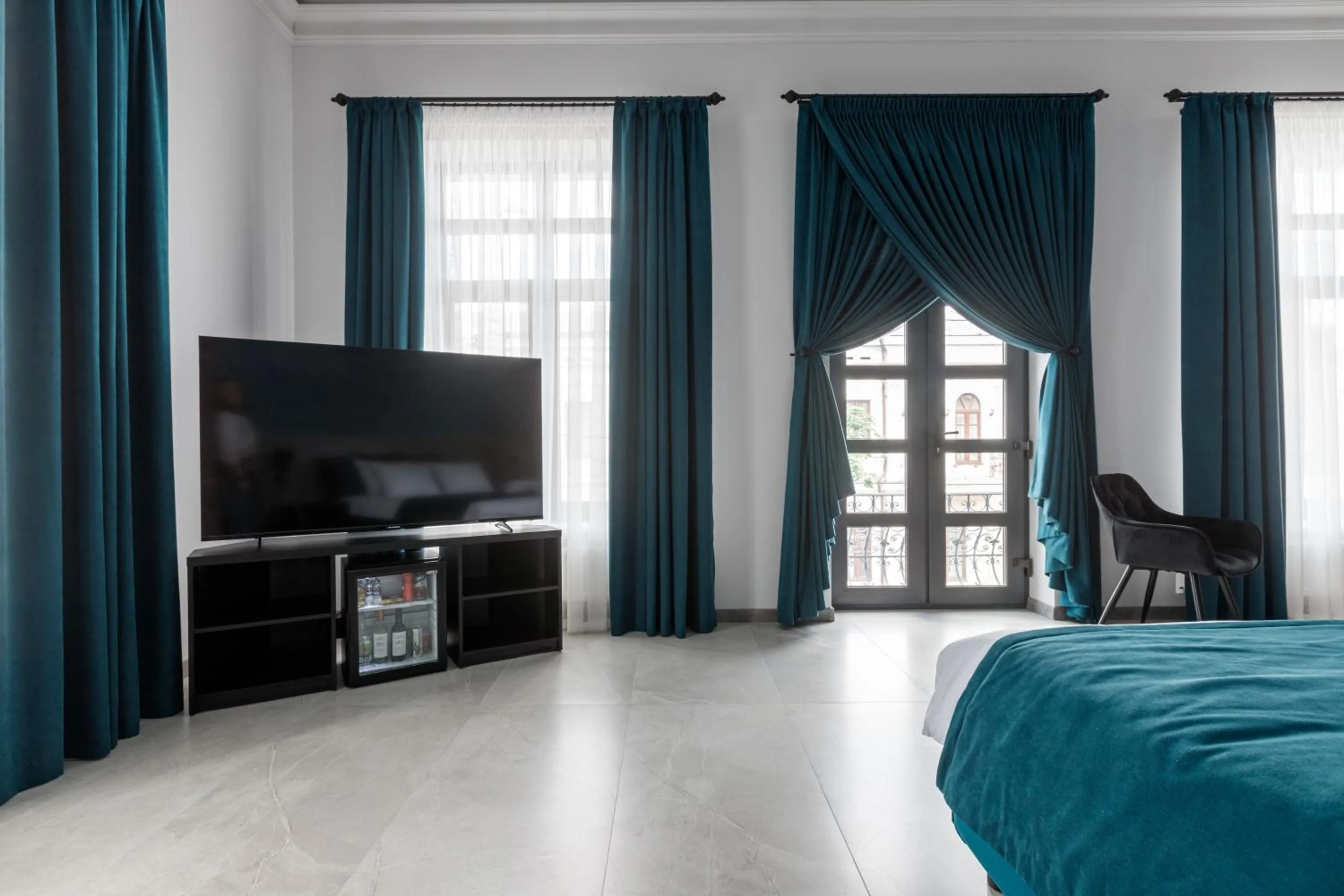 Photo of the whole room, Bed in Richmond Hotel