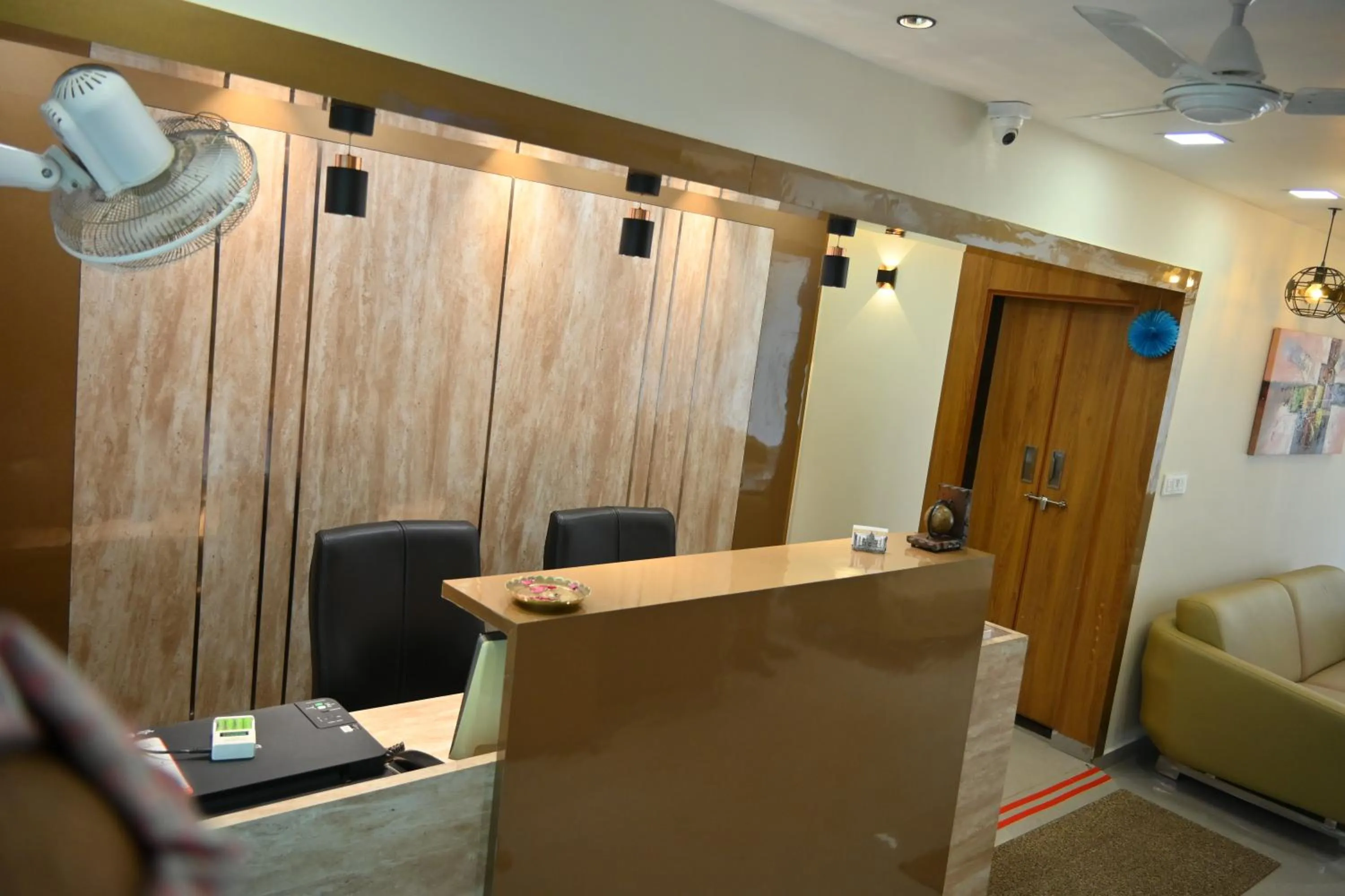 Lobby or reception in Hotel Royal Ican Sindhubhavan Road