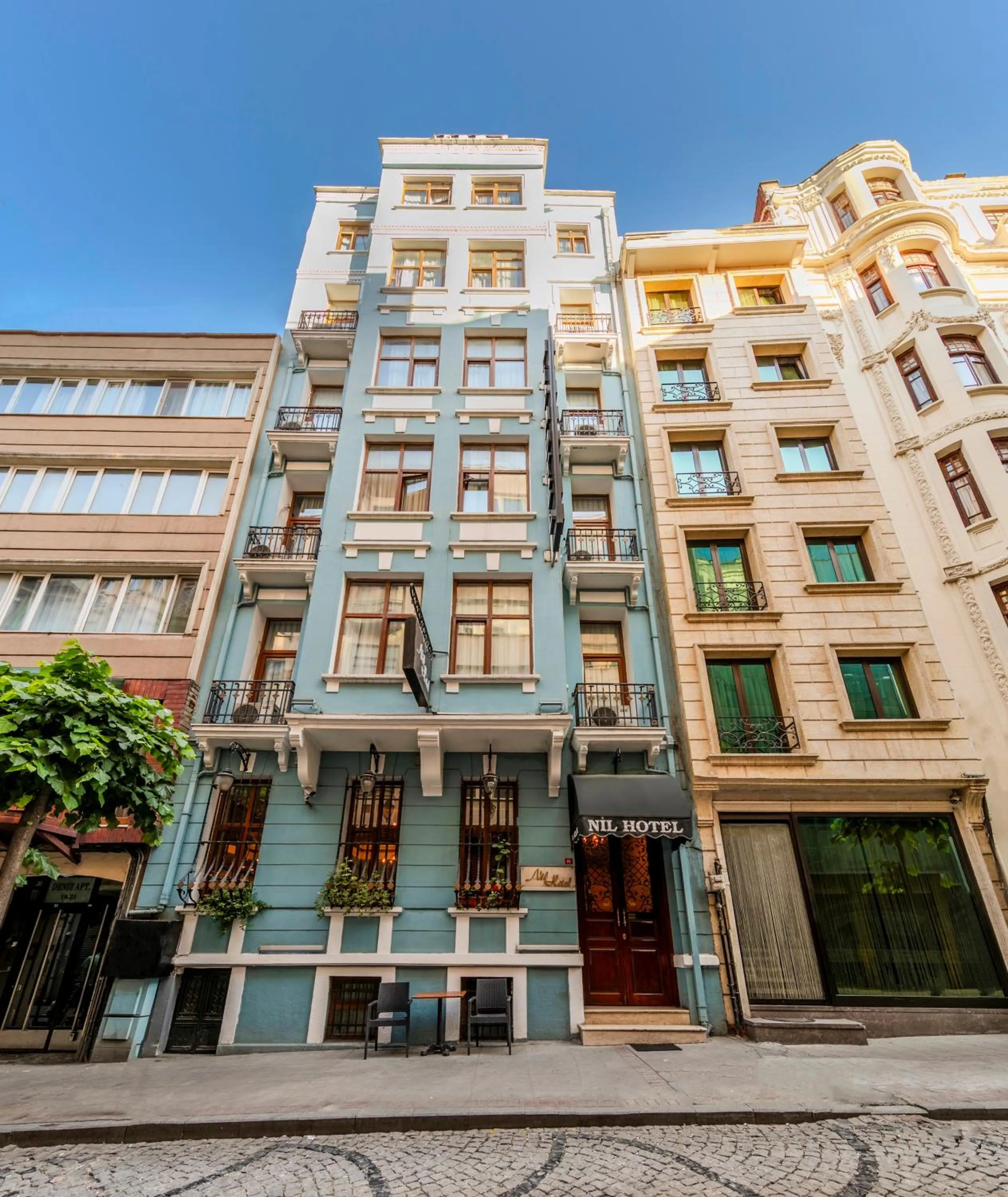 Property building in Nil Hotel İstanbul City Center