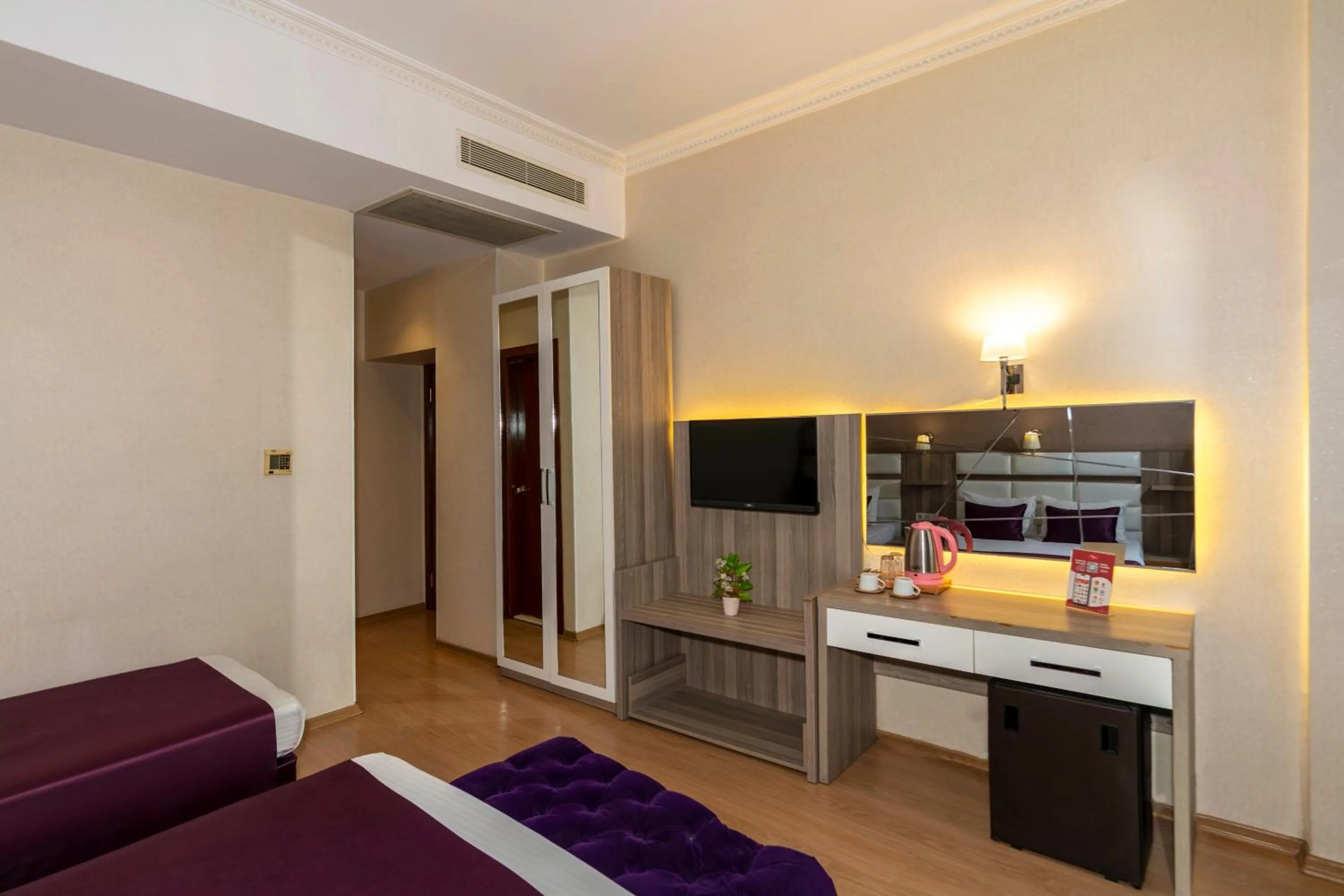 Communal lounge/ TV room in Nil Hotel İstanbul City Center