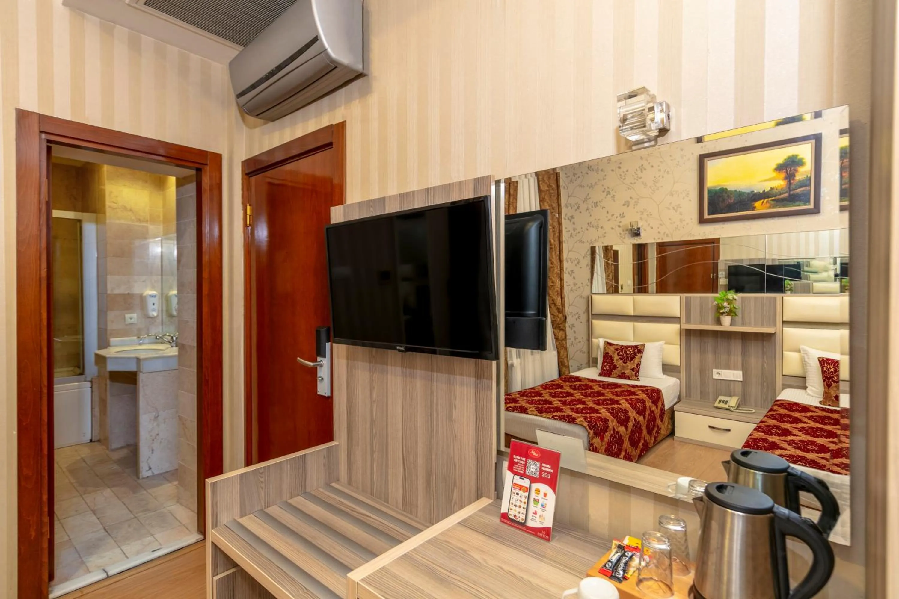 TV and multimedia in Nil Hotel İstanbul City Center