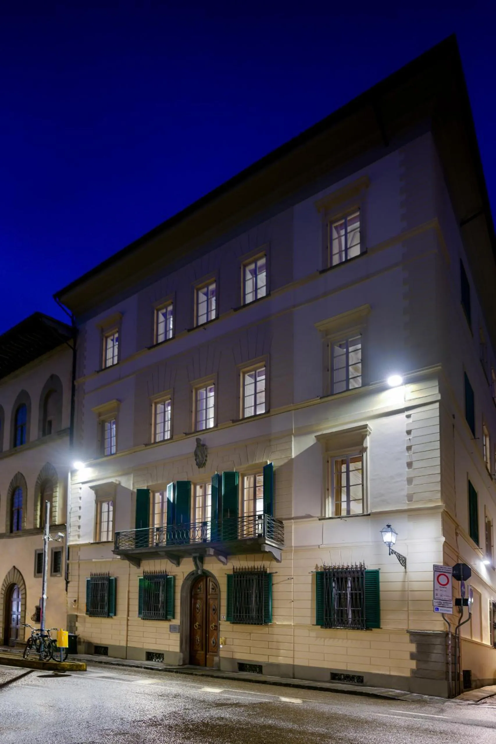 Property building in Marchesa Olympia City View- La Dimora degli Affreschi Florence