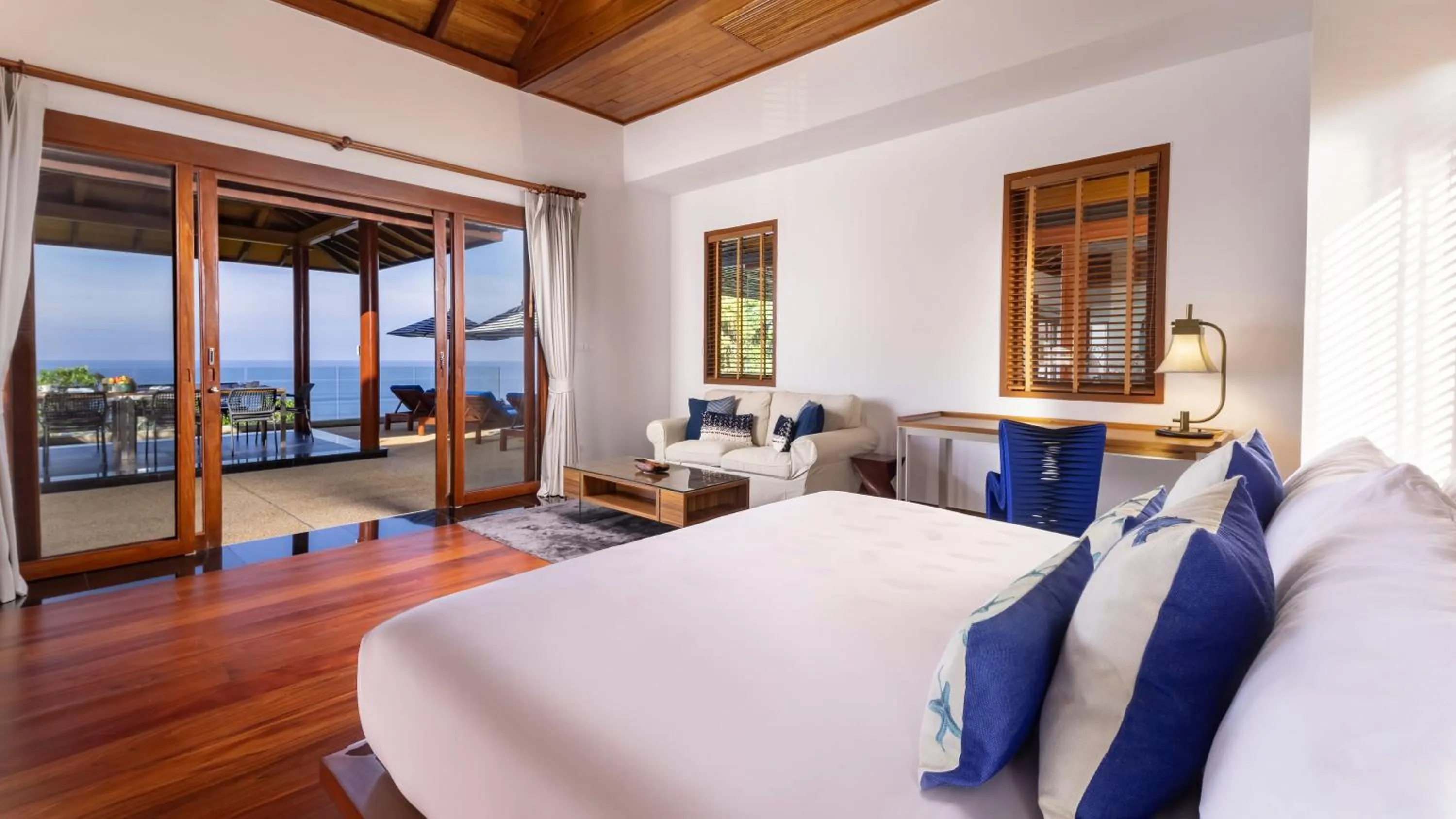 Bedroom, Bed in Villa Varya