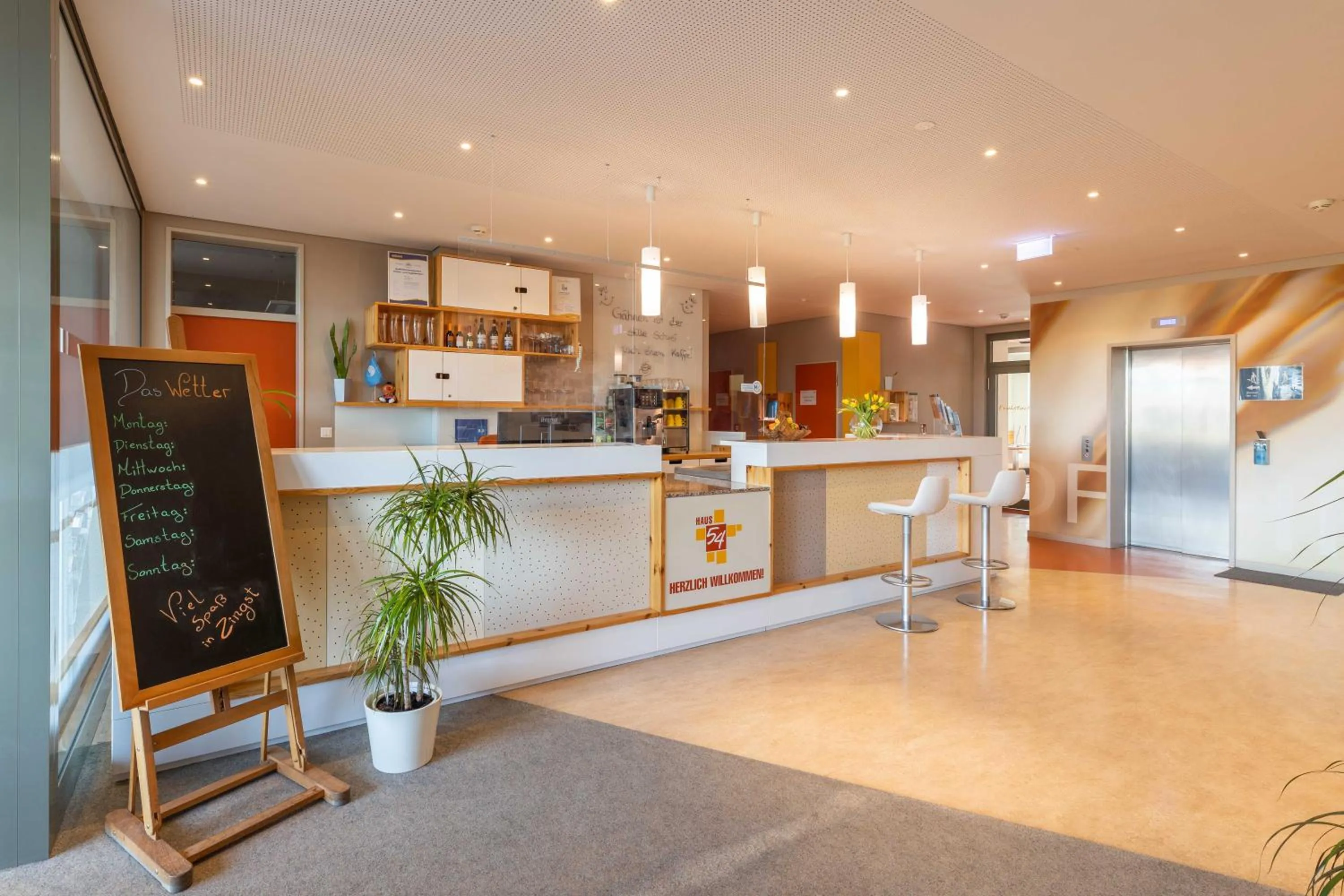 Lobby or reception in Hotel Garni - Haus 54