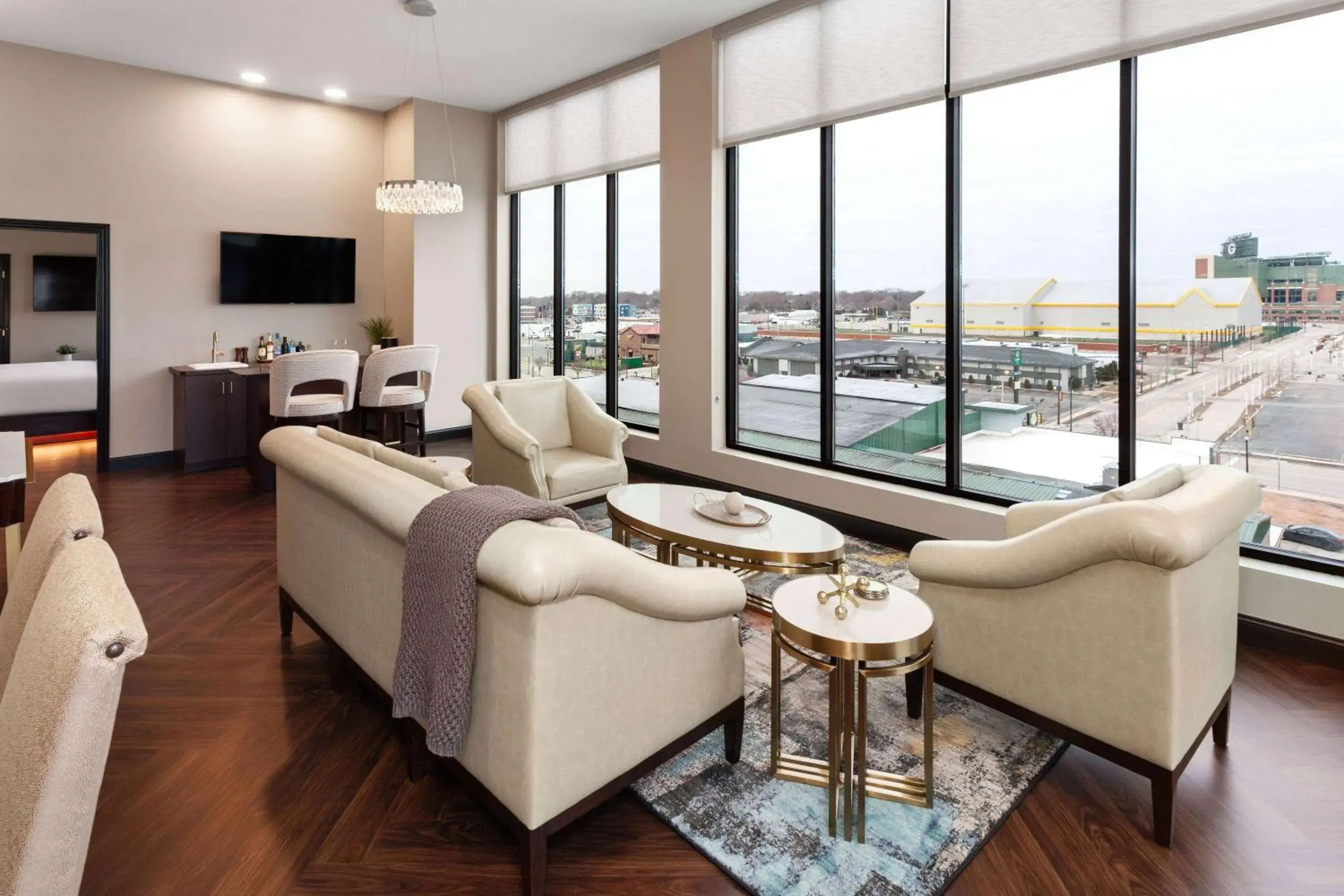 Mobility Accessible Queen Suite with Roll-In Shower - Non-Smoking in Legacy Hotel, Trademark Collection by Wyndham Mobility Accessible Queen Suite with Roll-In Shower - Non-Smoking in Legacy Hotel, Trademark Collection by Wyndham