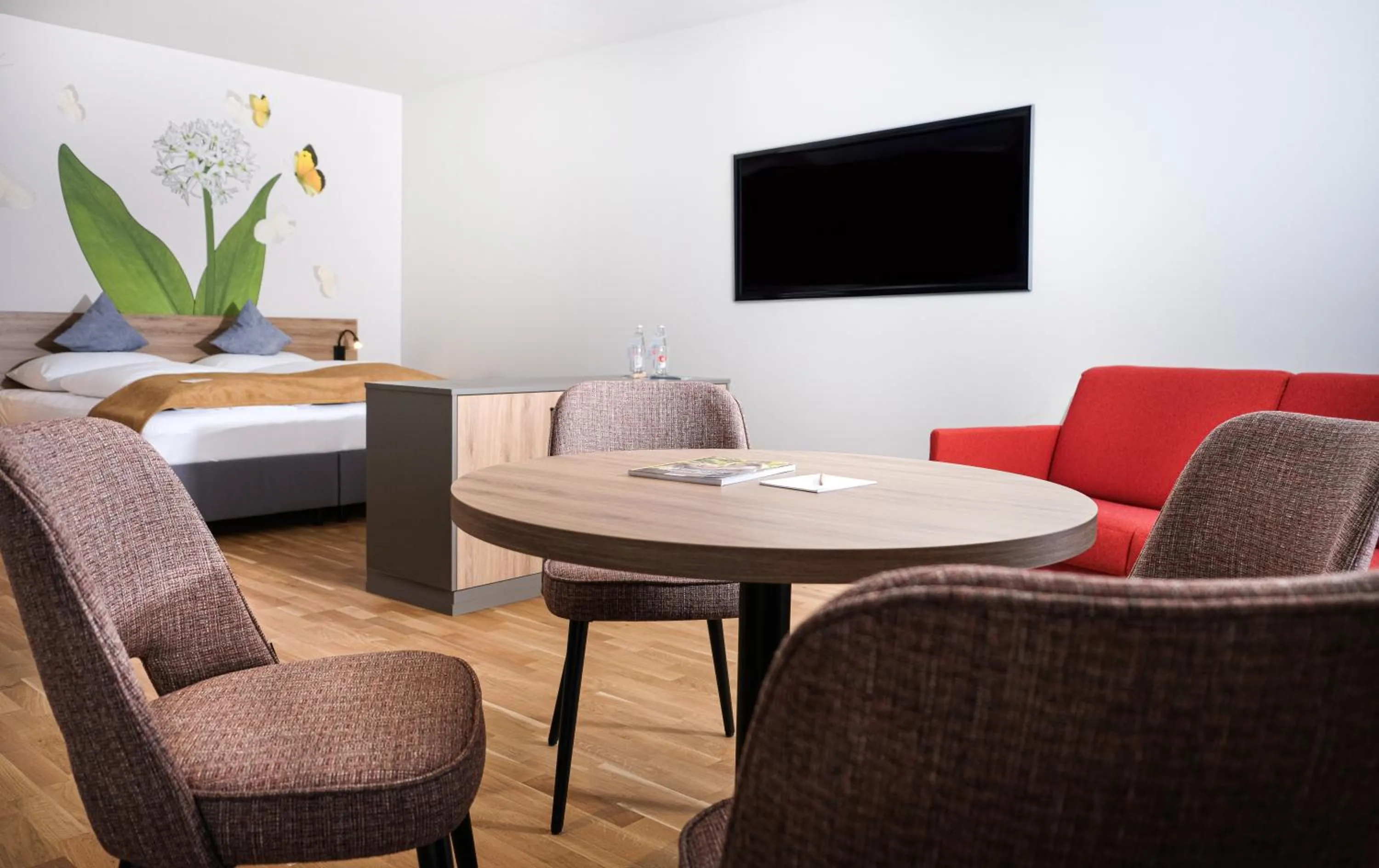 Photo of the whole room, Bed in JUFA Hotel Bad Radkersburg - inkl 4h Thermeneintritt in Parktherme