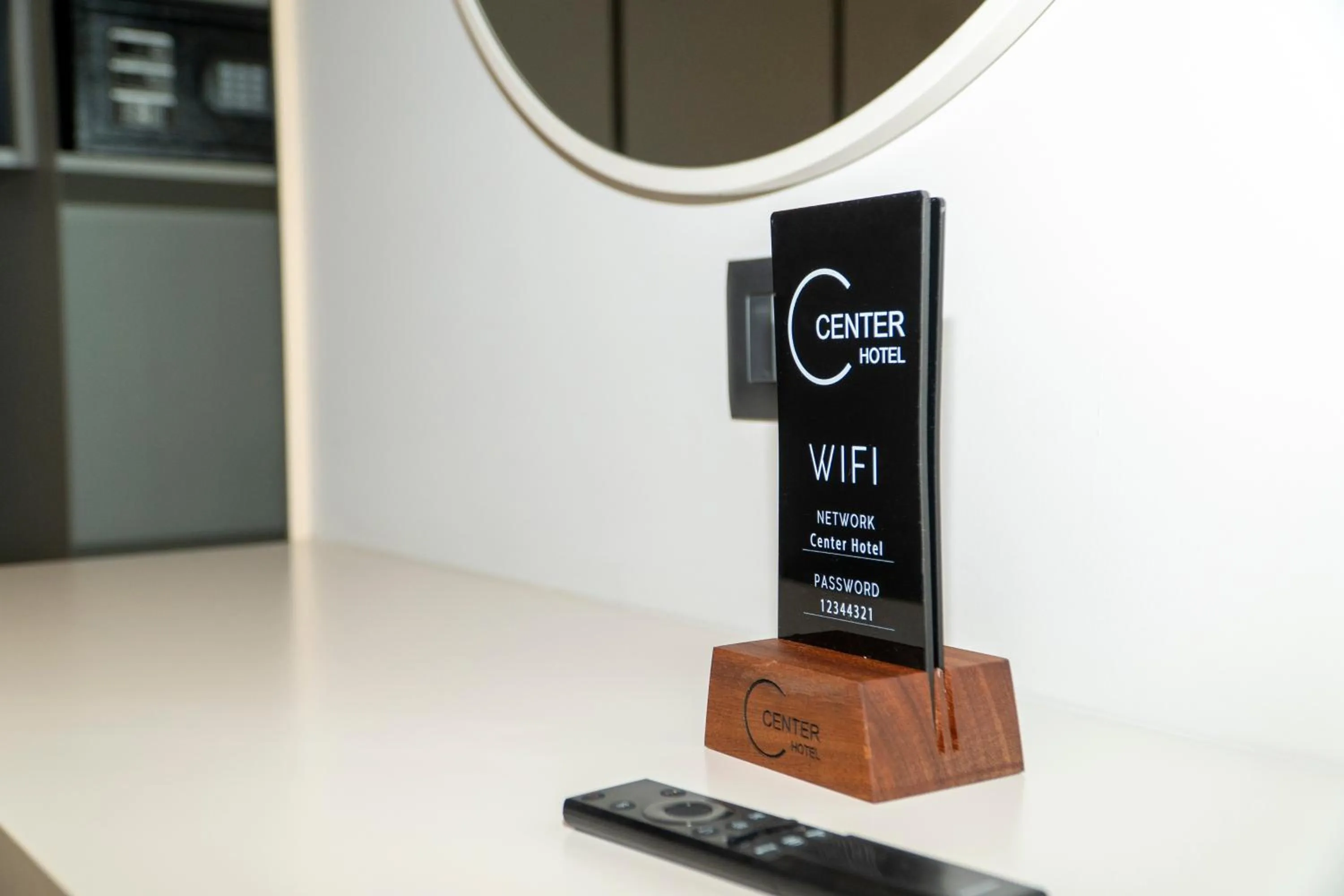 Logo/Certificate/Sign in Center Hotel