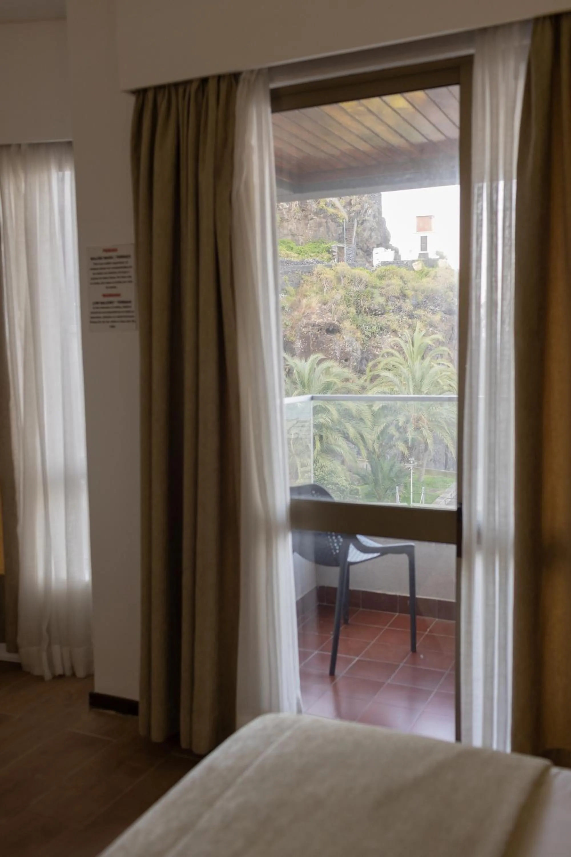 Bed in Flag Hotel Madeira - Ribeira Brava