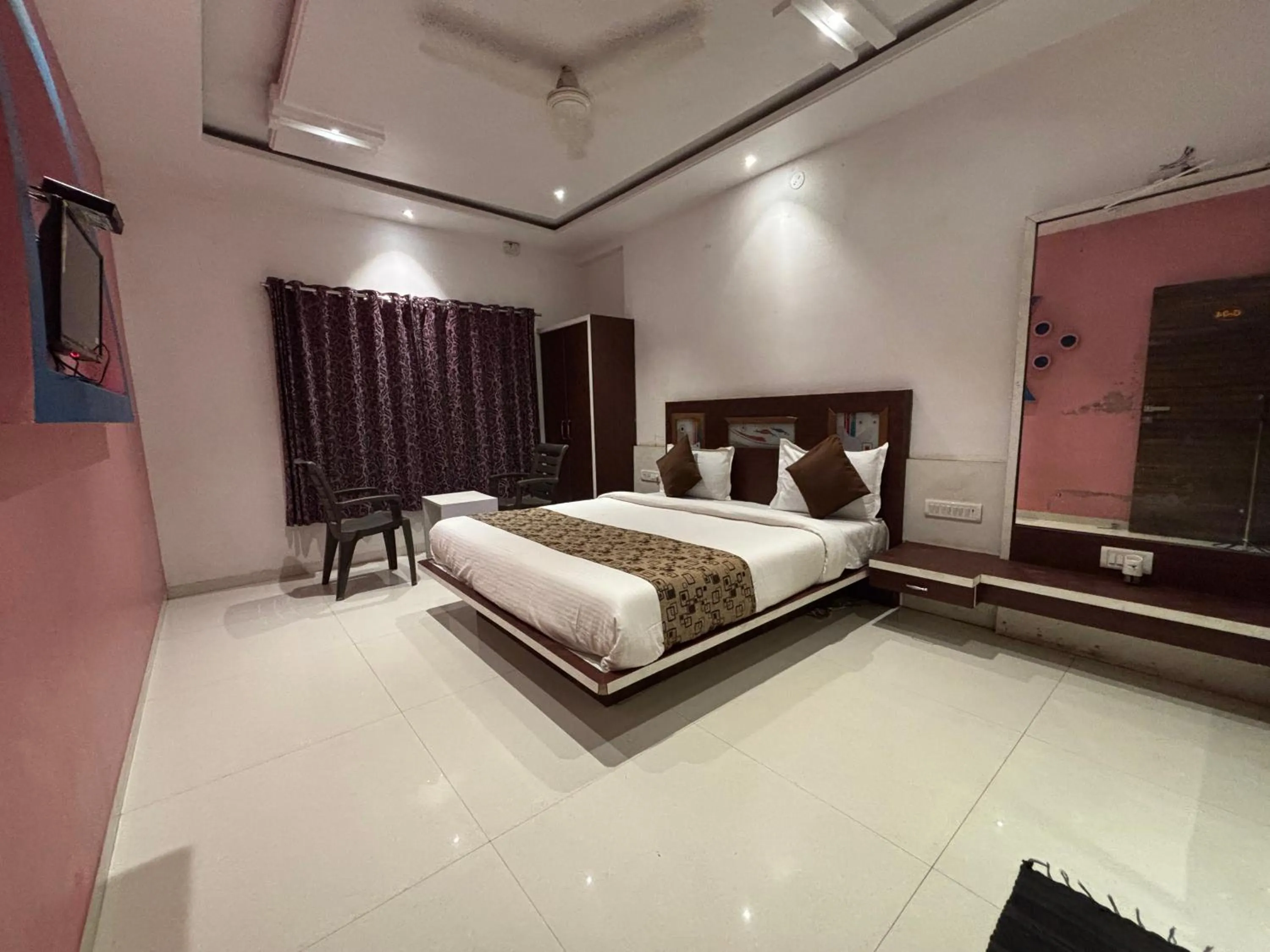 Bed in Veggies Residency