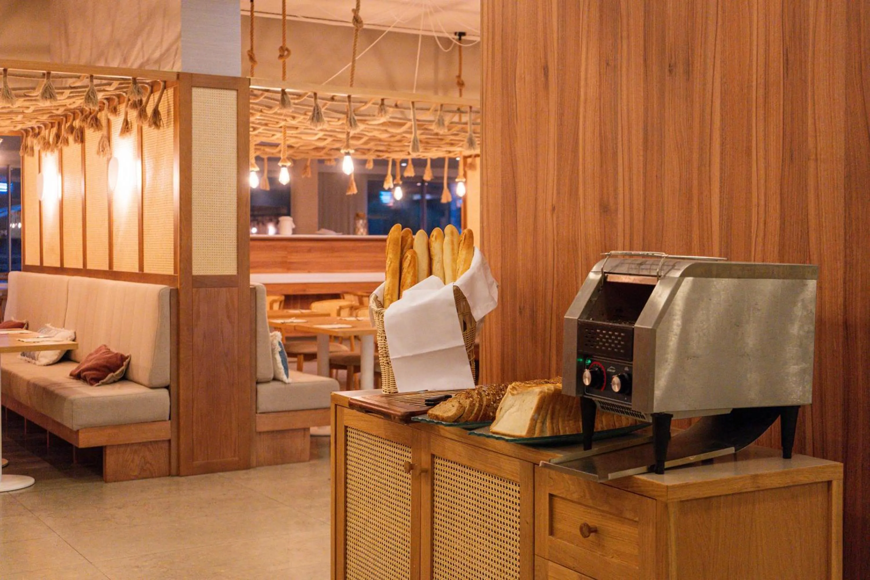 Breakfast in Aqualuz Troia Mar by The Editory