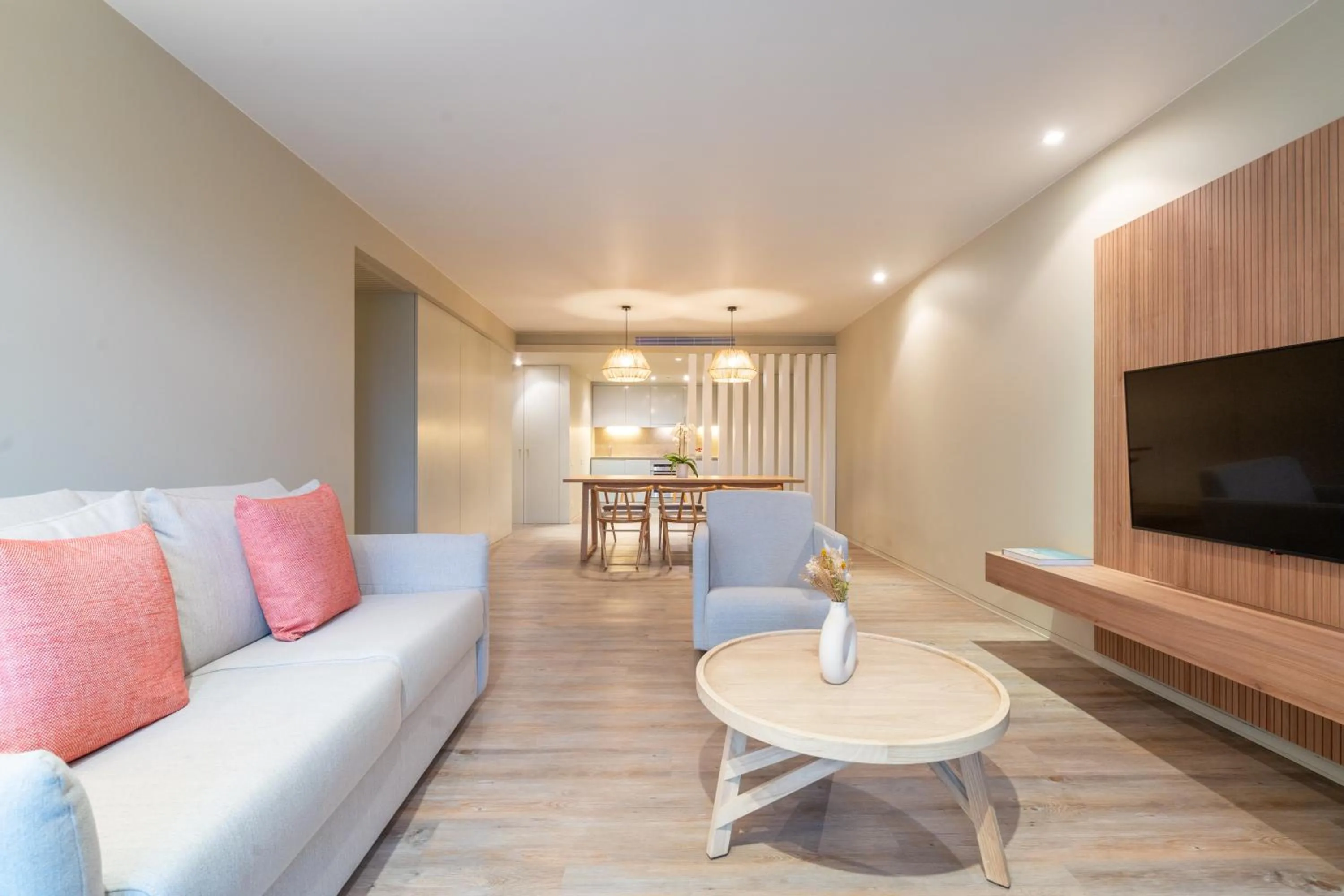 Living room in Aqualuz Troia Mar by The Editory