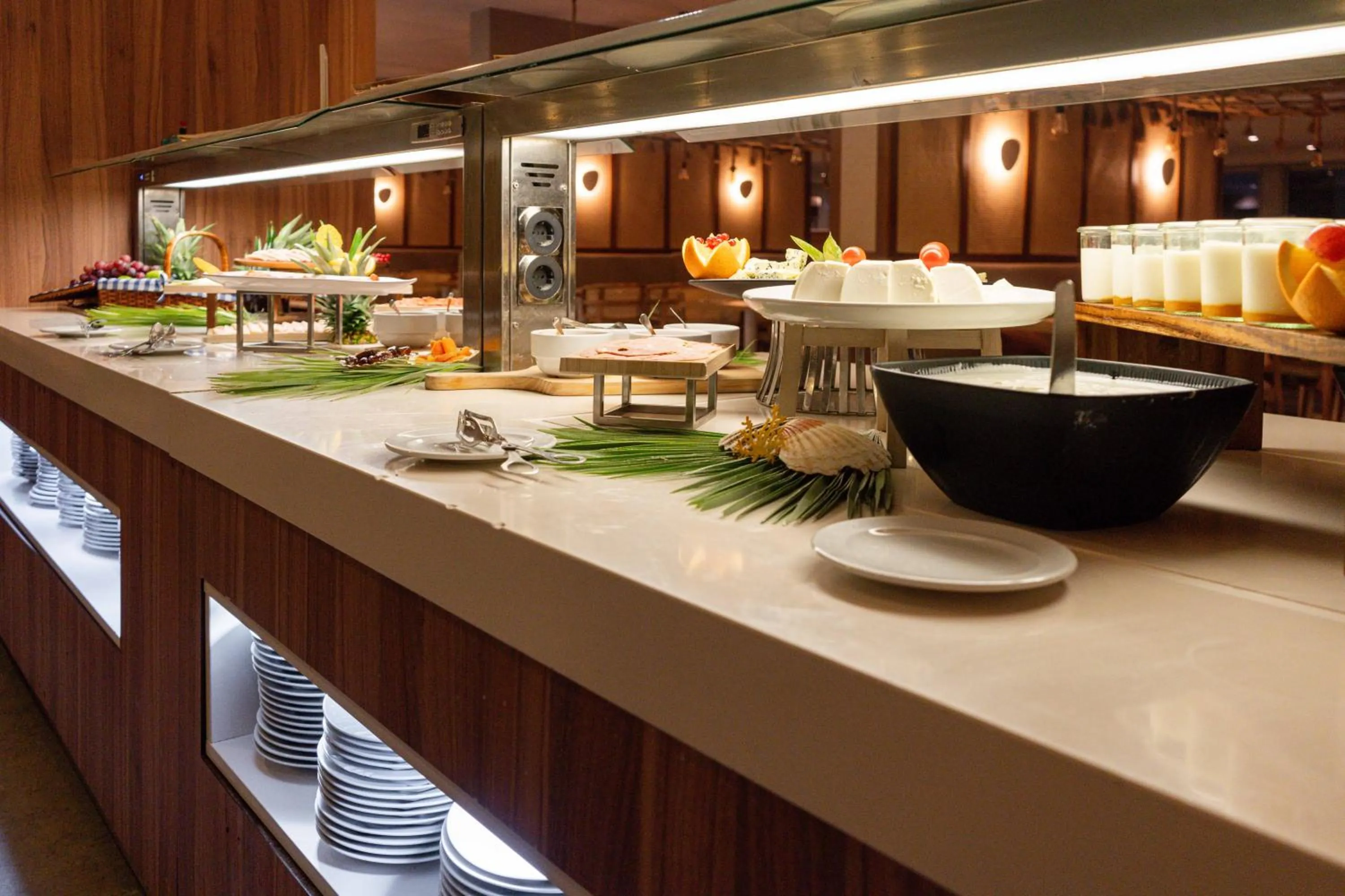 Breakfast in Aqualuz Troia Mar by The Editory