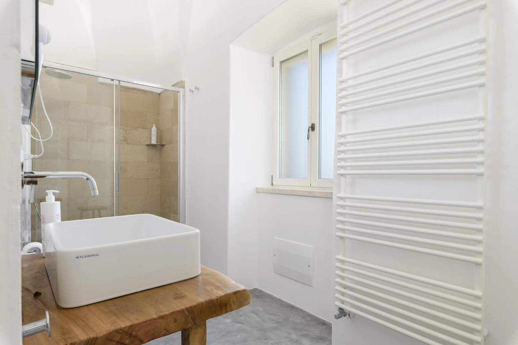 Bathroom in Masseria Abadia Uno