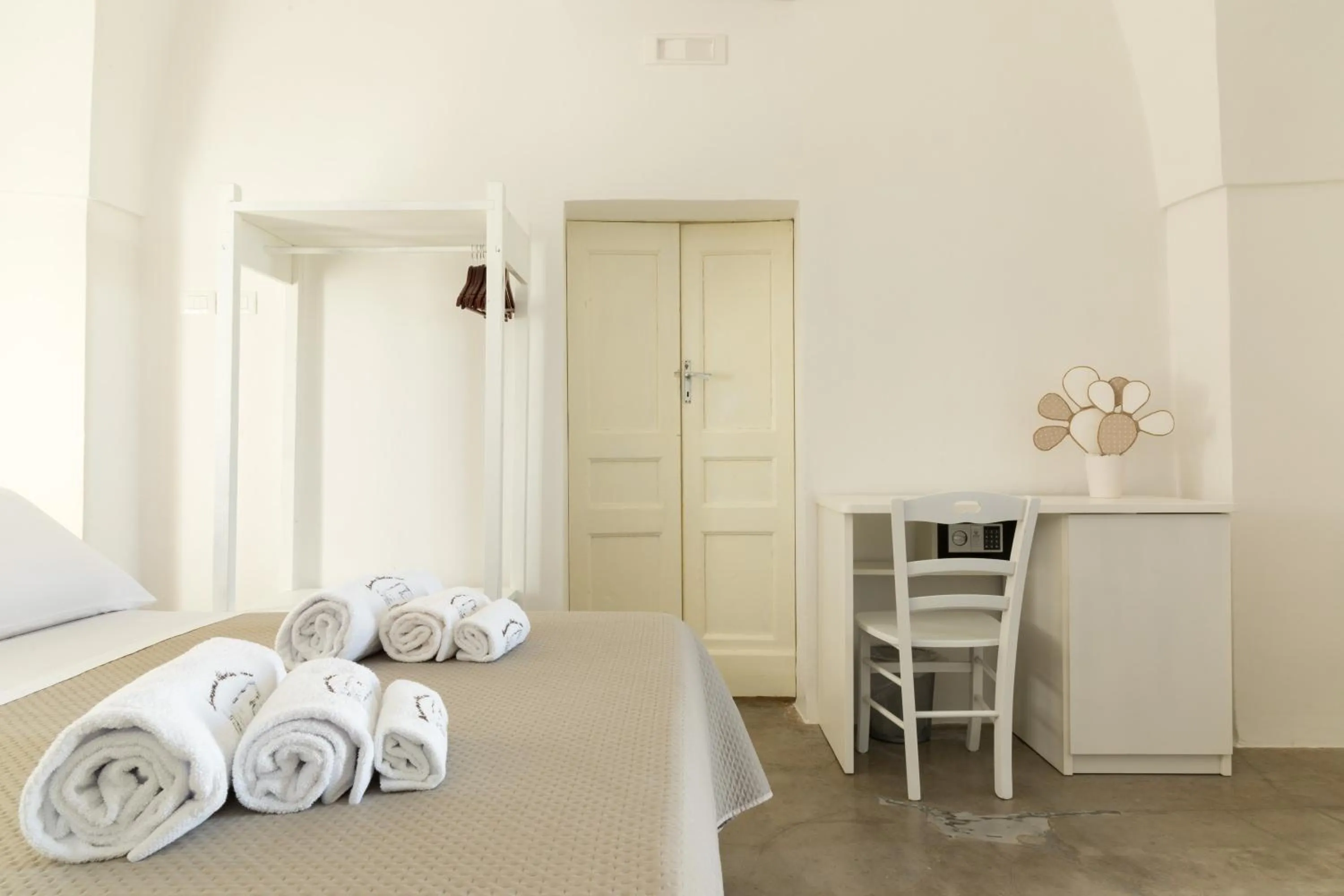 Bedroom, Bed in Masseria Abadia Uno