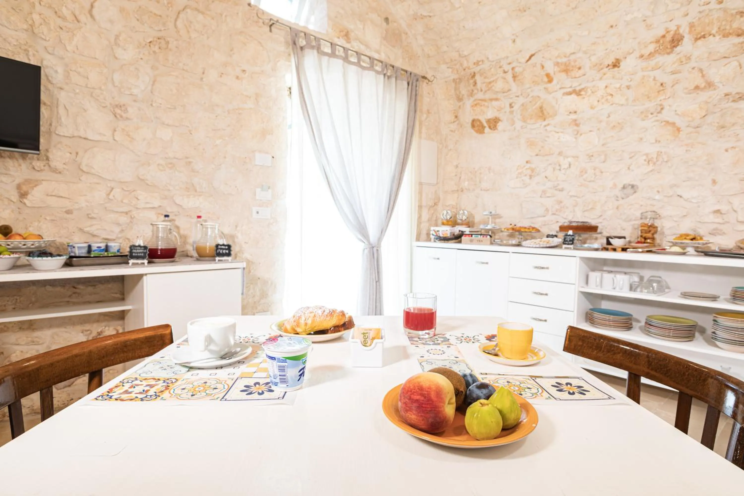 Buffet breakfast in Masseria Abadia Uno