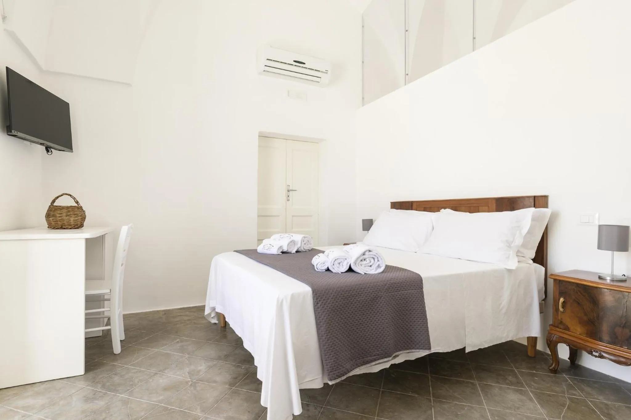Bed in Masseria Abadia Uno