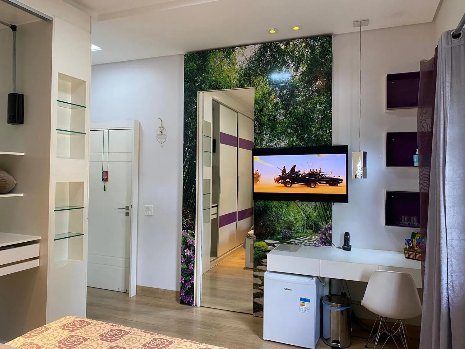 TV and multimedia in Mirante Pousada Boutique