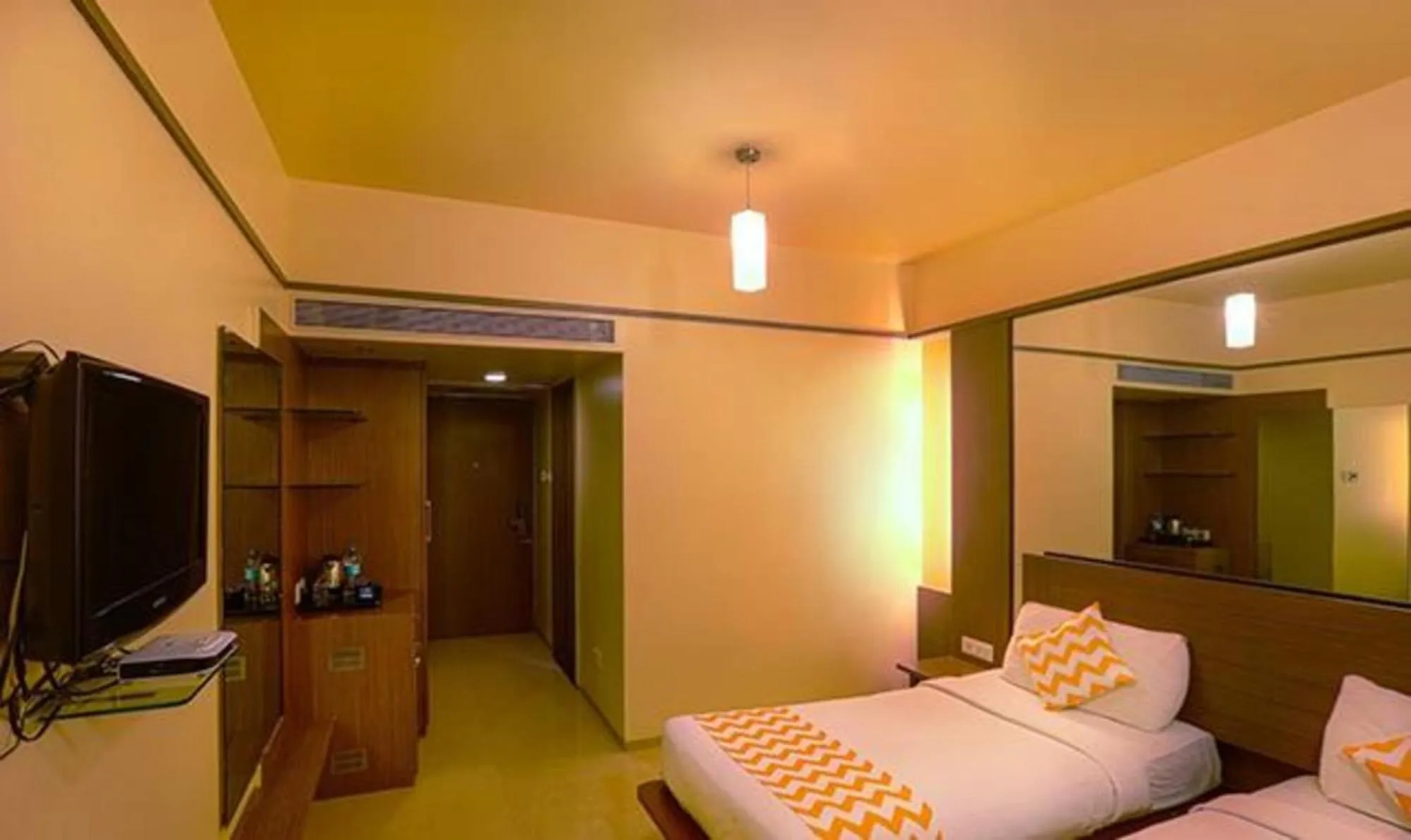 TV and multimedia in Hotel Prime Ivy Studio - Viman nagar