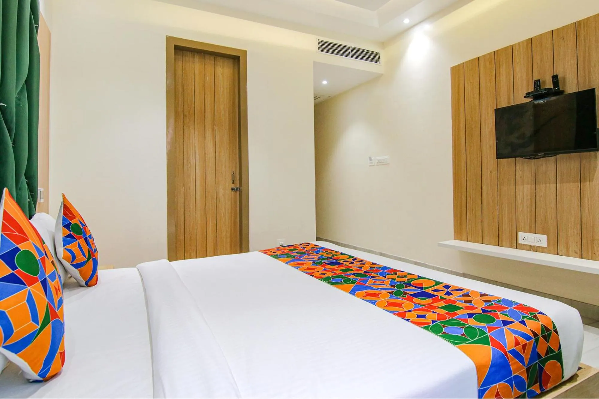 Bed in FabHotel Punjab Pride - Near Golden temple